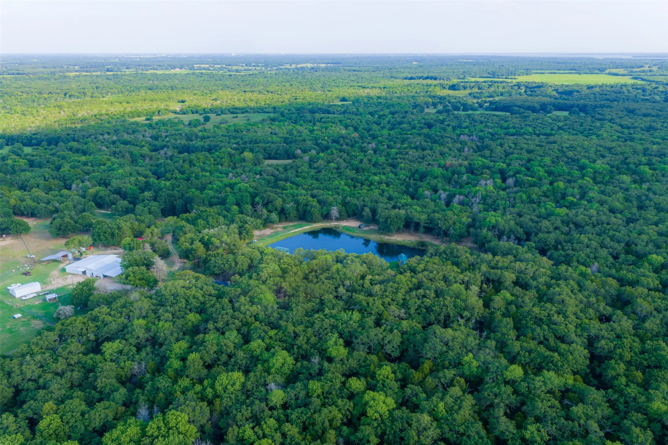 Farm For Sale in Kaufman County , 10100 County Road 4028, Kemp, Texas 75143, 3 Bedrooms, 3 Bathrooms, Garage spaces, 2,370 Sqft, built in 1994, Price $2,250,000, mls#21343695, Real Estate Agent in Kemp, Homes For Sale in Kaufman county, Homes For Sale in Kemp, Realtor in Kemp Texas, Real Estate Brokerage Independent Realty Texas, Luminita Cordes Realtor