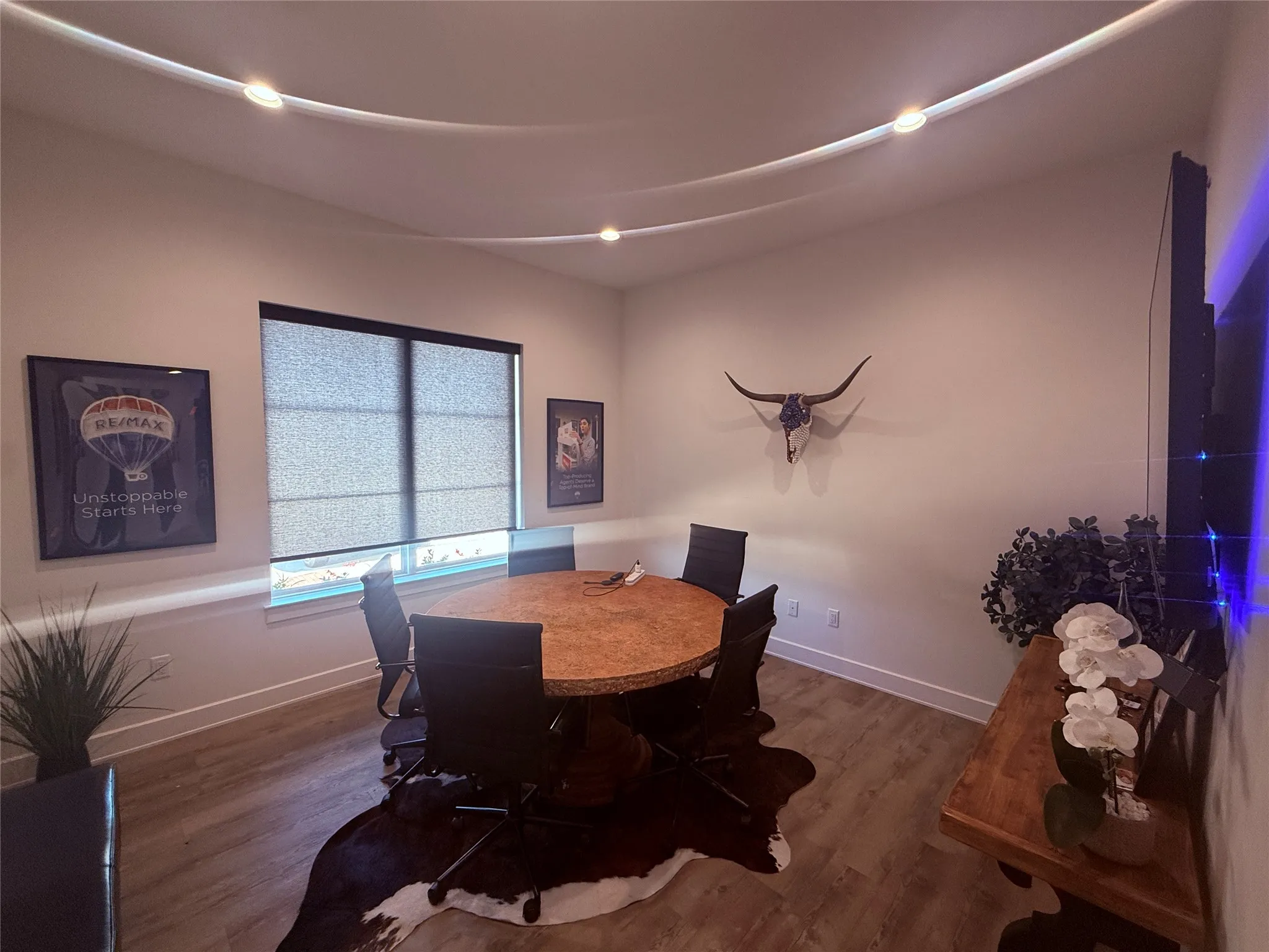 Office For Rent in Taylor County , 4601 Antilley Road 607, Abilene, Texas 79606, 0, 0, Garage spaces, 0 Sqft, built in 2021, Price $795, mls#21343603, Real Estate Agent in Abilene, Homes For Rent in Taylor county, Homes For Rent in Abilene, Realtor in Abilene Texas, Real Estate Brokerage Independent Realty Texas, Luminita Cordes Realtor