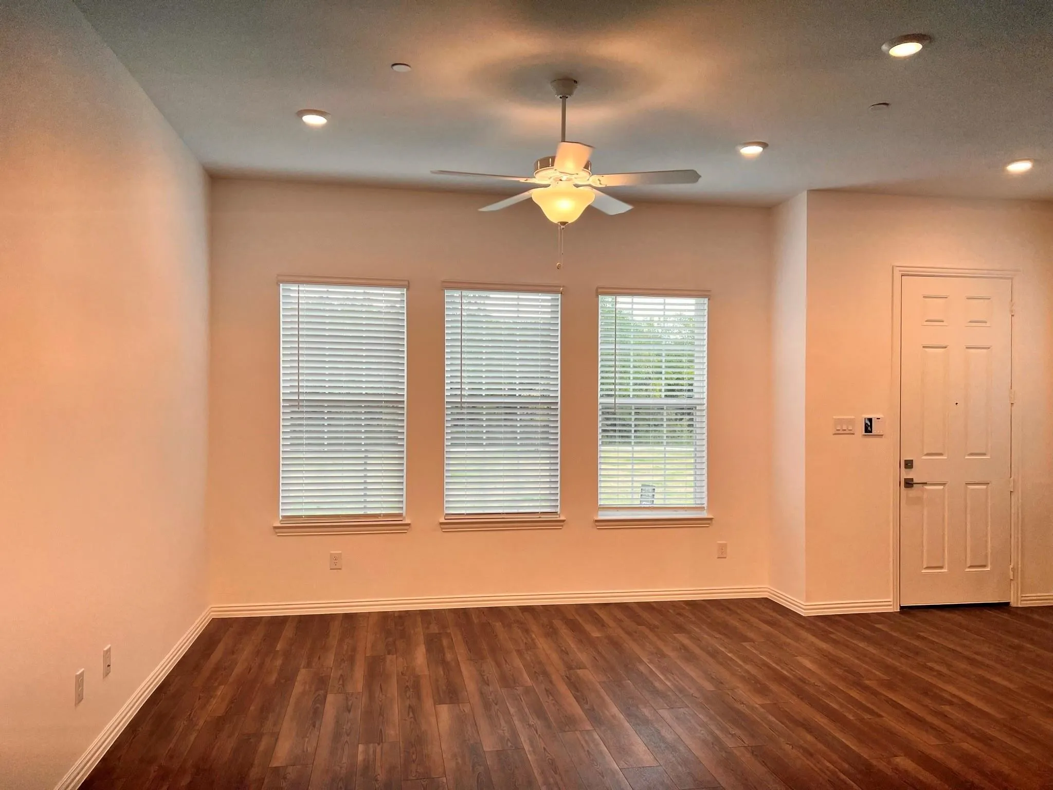 Townhouse For Rent in Collin County , 1054 Old Rosebud Drive, Allen, Texas 75013, 3 Bedroom, 3 Bathroom, 2 Garage spaces, 1,679 Sqft, built in 2023, mls#21343520, Real Estate Agent in Allen, Homes For Rent in Collin county, Homes For Rent in Allen, Realtor in Allen Texas, Real Estate Brokerage Independent Realty Texas, Luminita Cordes Realtor