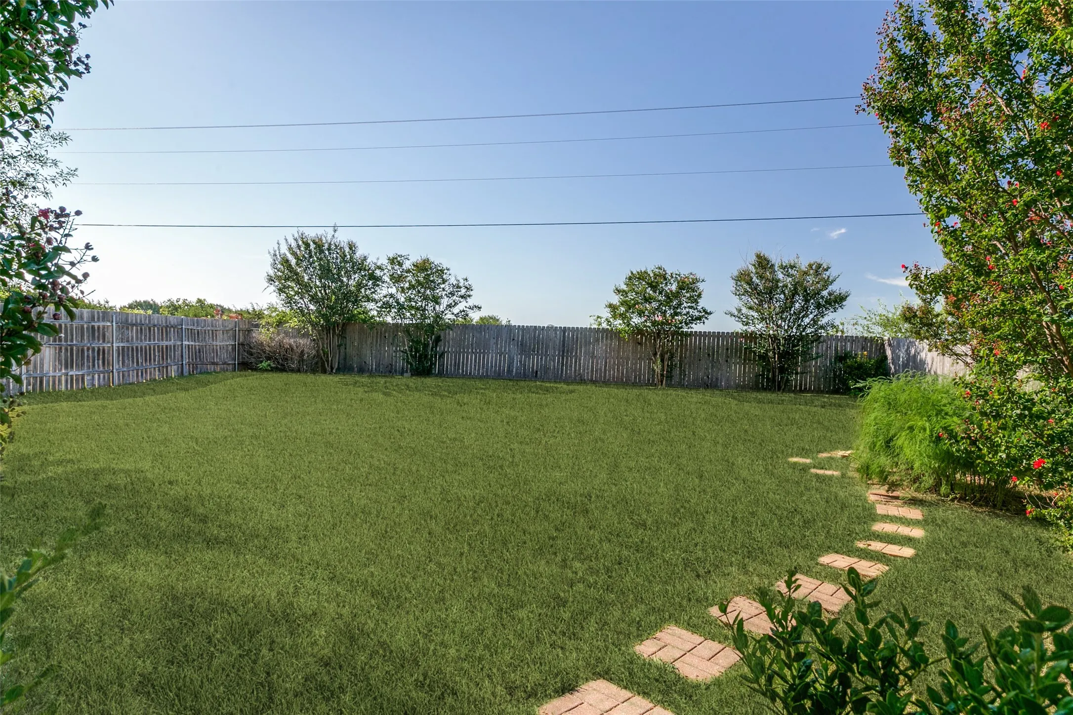 Single Family Residence For Sale in Parker County , 368 Lockwood Lane, Weatherford, Texas 76087, 3 Bedroom, 2 Bathroom, 2 Garage spaces, 2,560 Sqft, built in 2007, mls#21343573, Real Estate Agent in Weatherford, Homes For Sale in Parker county, Homes For Sale in Weatherford, Realtor in Weatherford Texas, Real Estate Brokerage Independent Realty Texas, Luminita Cordes Realtor