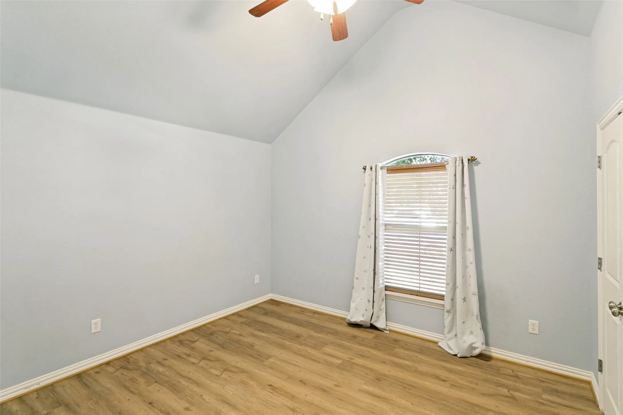 Single Family Residence For Sale in Parker County , 368 Lockwood Lane, Weatherford, Texas 76087, 3 Bedroom, 2 Bathroom, 2 Garage spaces, 2,560 Sqft, built in 2007, mls#21343573, Real Estate Agent in Weatherford, Homes For Sale in Parker county, Homes For Sale in Weatherford, Realtor in Weatherford Texas, Real Estate Brokerage Independent Realty Texas, Luminita Cordes Realtor