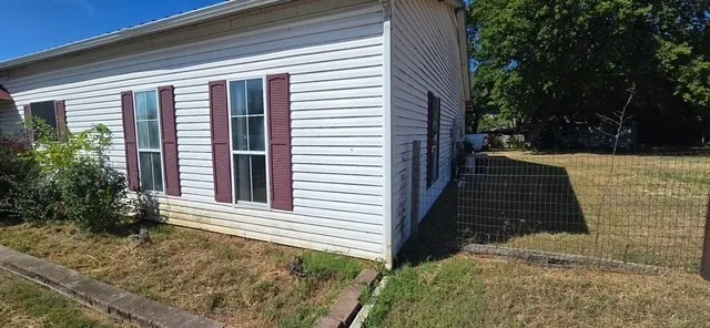 Office For Sale in Denton County , 10621 Fm 2450, Sanger, Texas 76266, 0, 0, Garage spaces, 0 Sqft, built in 1997, mls#21343355, Real Estate Agent in Sanger, Homes For Sale in Denton county, Homes For Sale in Sanger, Realtor in Sanger Texas, Real Estate Brokerage Independent Realty Texas, Luminita Cordes Realtor