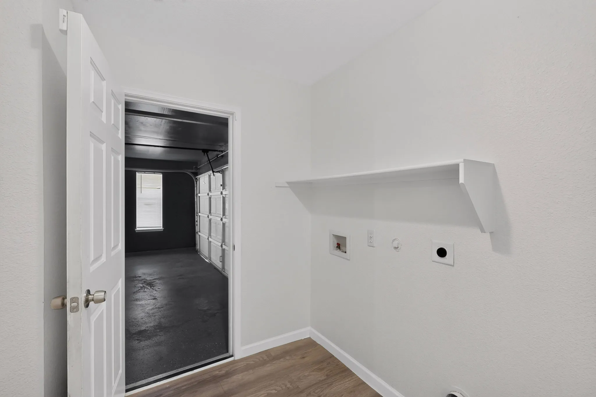 Single Family Residence For Sale in Ellis County , 109 Harvest Hill Lane, Red Oak, Texas 75154, 3 Bedroom, 2 Bathroom, 2 Garage spaces, 1,982 Sqft, built in 2005, mls#21343073, Real Estate Agent in Red Oak, Homes For Sale in Ellis county, Homes For Sale in Red Oak, Realtor in Red Oak Texas, Real Estate Brokerage Independent Realty Texas, Luminita Cordes Realtor