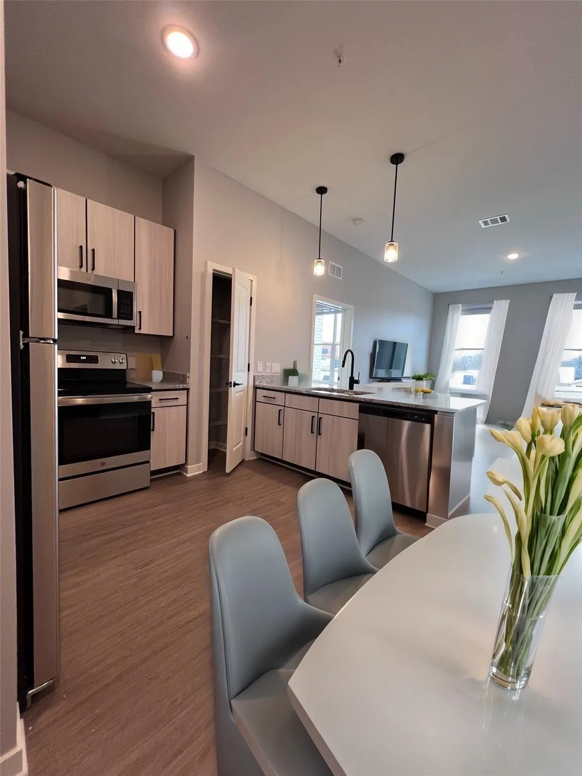 Apartment For Rent in Rockwall County , 112 E Greenhill Lane 304, Fate, Texas 75132, 2 Bedroom, 2 Bathroom, Garage spaces, 960 Sqft, built in 2024, mls#21343747, Real Estate Agent in Fate, Homes For Rent in Rockwall county, Homes For Rent in Fate, Realtor in Fate Texas, Real Estate Brokerage Independent Realty Texas, Luminita Cordes Realtor