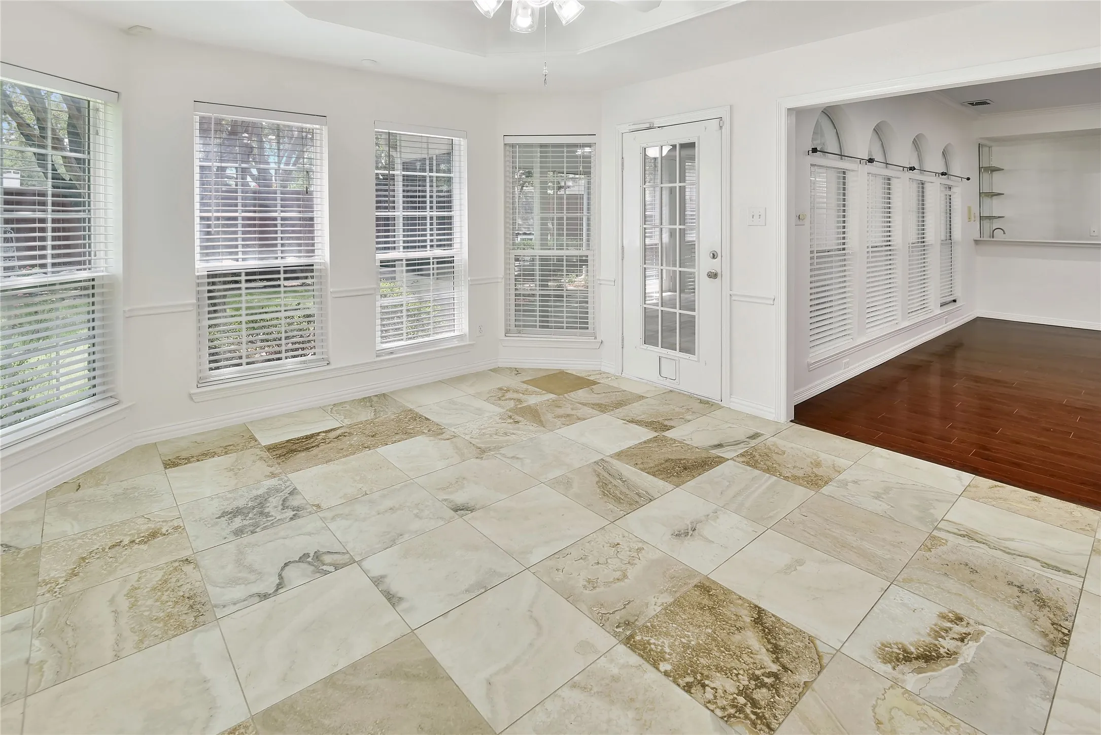 Single Family Residence For Rent in Collin County , 18528 Vista Del Sol, Dallas, Texas 75287, 4 Bedroom, 3 Bathroom, 2 Garage spaces, 3,589 Sqft, built in 1990, mls#21340927, Real Estate Agent in Dallas, Homes For Rent in Collin county, Homes For Rent in Dallas, Realtor in Dallas Texas, Real Estate Brokerage Independent Realty Texas, Luminita Cordes Realtor
