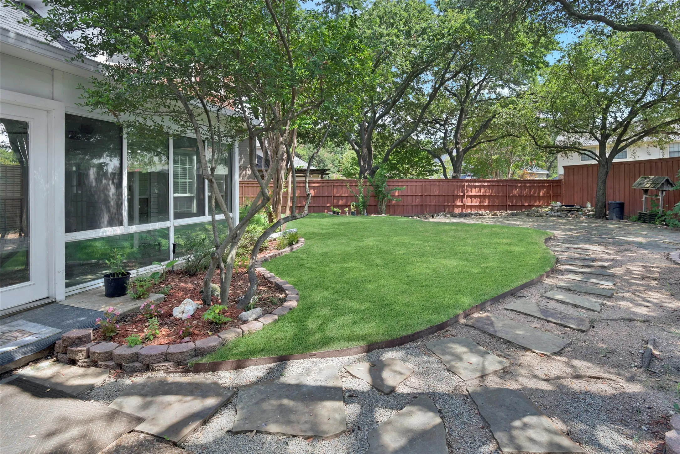 Single Family Residence For Rent in Collin County , 18528 Vista Del Sol, Dallas, Texas 75287, 4 Bedroom, 3 Bathroom, 2 Garage spaces, 3,589 Sqft, built in 1990, mls#21340927, Real Estate Agent in Dallas, Homes For Rent in Collin county, Homes For Rent in Dallas, Realtor in Dallas Texas, Real Estate Brokerage Independent Realty Texas, Luminita Cordes Realtor