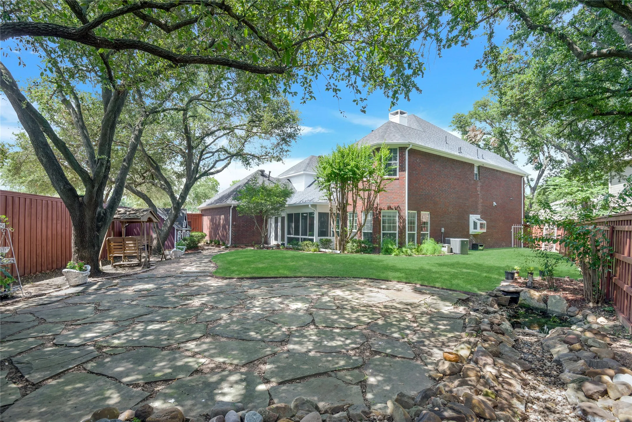 Single Family Residence For Rent in Collin County , 18528 Vista Del Sol, Dallas, Texas 75287, 4 Bedroom, 3 Bathroom, 2 Garage spaces, 3,589 Sqft, built in 1990, mls#21340927, Real Estate Agent in Dallas, Homes For Rent in Collin county, Homes For Rent in Dallas, Realtor in Dallas Texas, Real Estate Brokerage Independent Realty Texas, Luminita Cordes Realtor