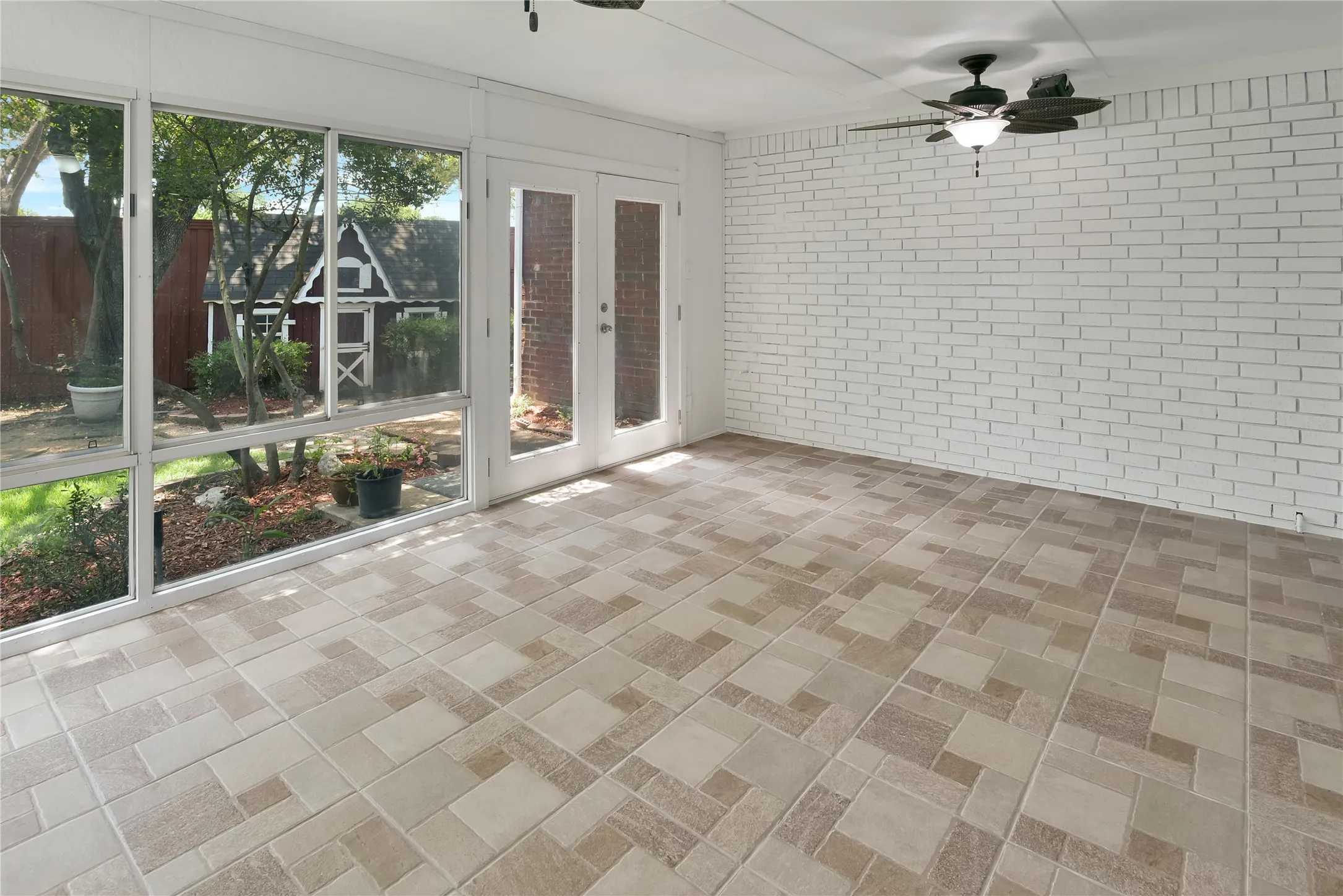 Single Family Residence For Rent in Collin County , 18528 Vista Del Sol, Dallas, Texas 75287, 4 Bedroom, 3 Bathroom, 2 Garage spaces, 3,589 Sqft, built in 1990, mls#21340927, Real Estate Agent in Dallas, Homes For Rent in Collin county, Homes For Rent in Dallas, Realtor in Dallas Texas, Real Estate Brokerage Independent Realty Texas, Luminita Cordes Realtor