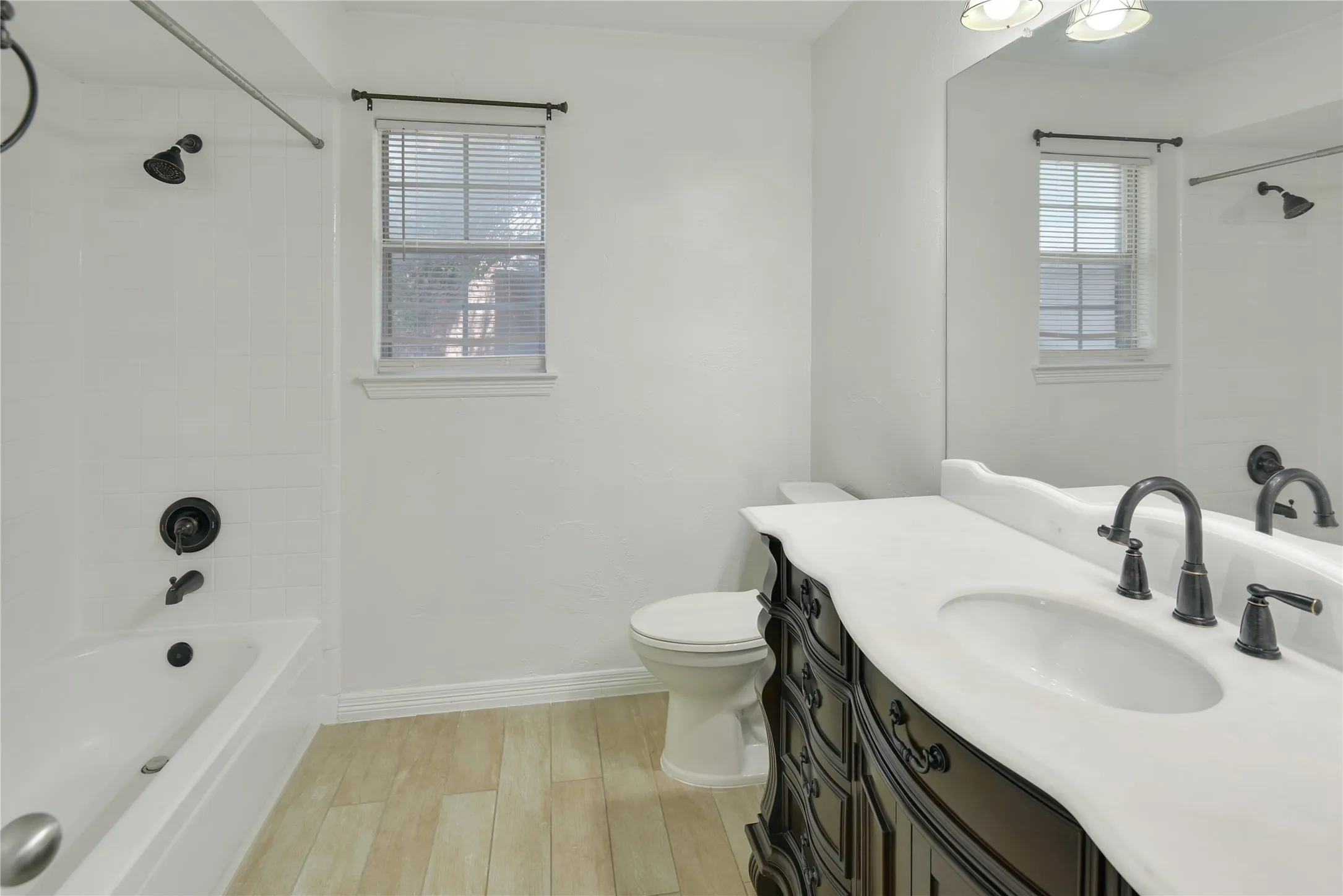 Upstairs Hall Bathroom