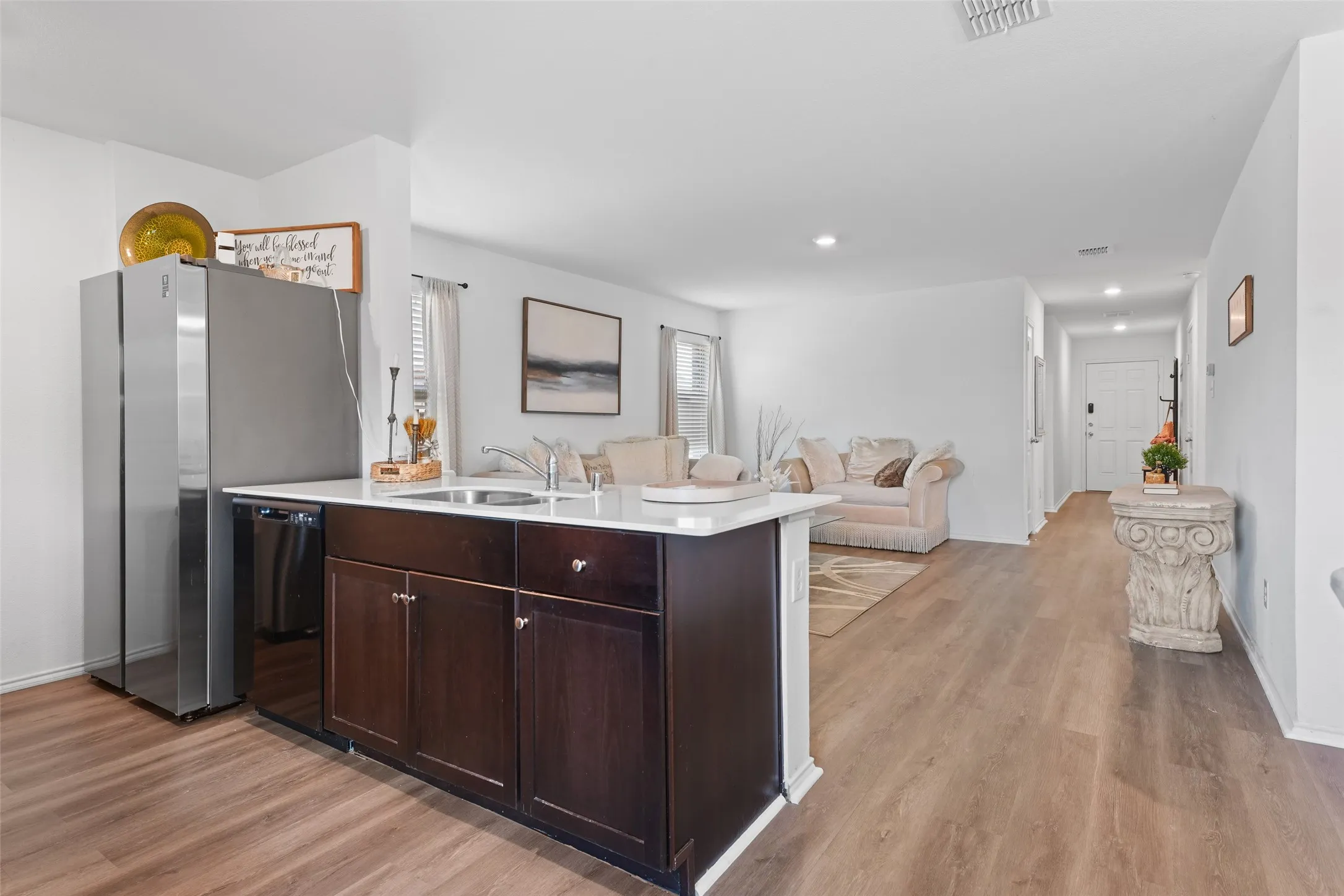 Single Family Residence For Sale in Collin County , 1606 Deerchase Drive, Anna, Texas 75409, 3 Bedroom, 2 Bathroom, 2 Garage spaces, 1,298 Sqft, built in 2021, mls#21343760, Real Estate Agent in Anna, Homes For Sale in Collin county, Homes For Sale in Anna, Realtor in Anna Texas, Real Estate Brokerage Independent Realty Texas, Luminita Cordes Realtor