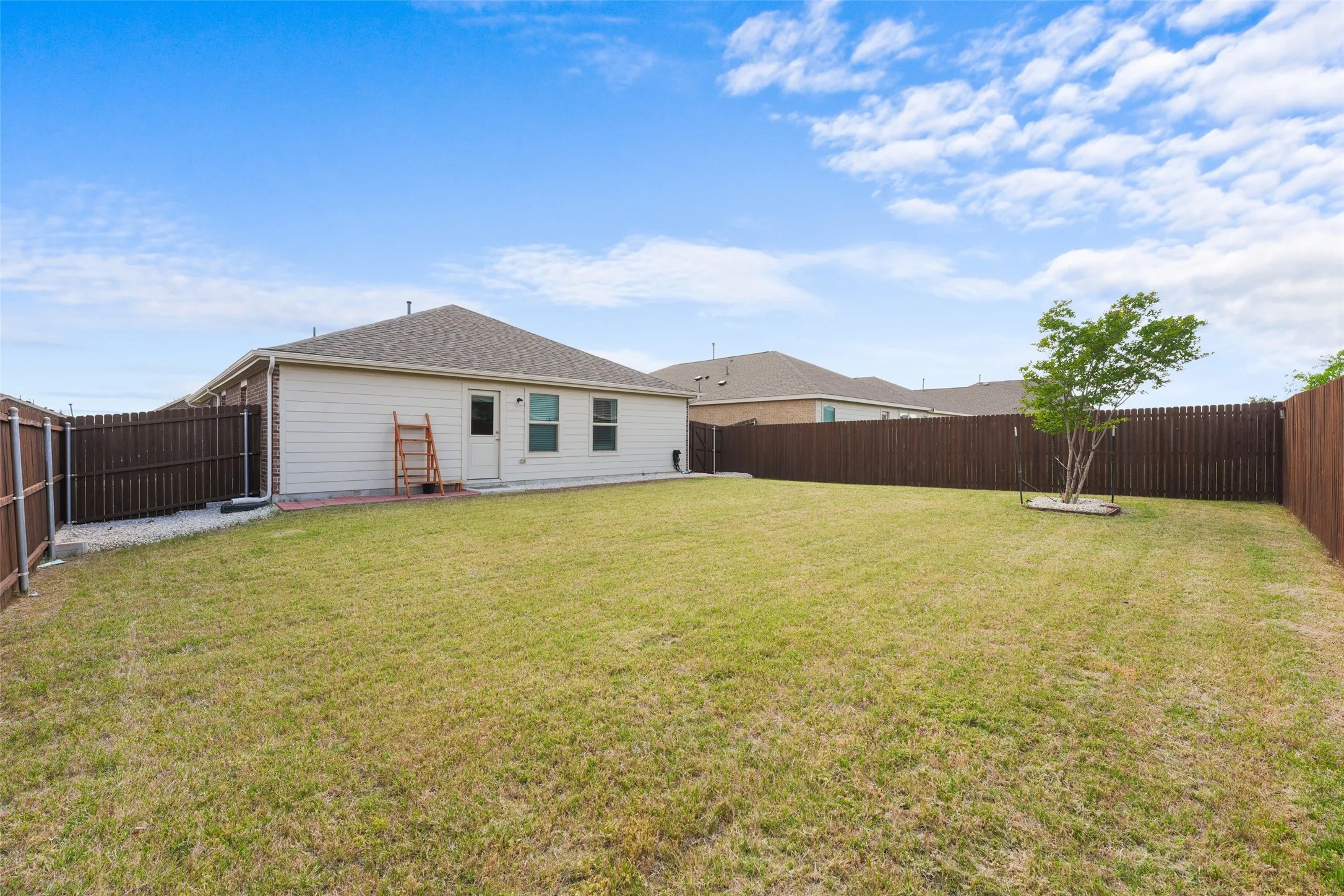 Single Family Residence For Sale in Collin County , 1606 Deerchase Drive, Anna, Texas 75409, 3 Bedroom, 2 Bathroom, 2 Garage spaces, 1,298 Sqft, built in 2021, mls#21343760, Real Estate Agent in Anna, Homes For Sale in Collin county, Homes For Sale in Anna, Realtor in Anna Texas, Real Estate Brokerage Independent Realty Texas, Luminita Cordes Realtor
