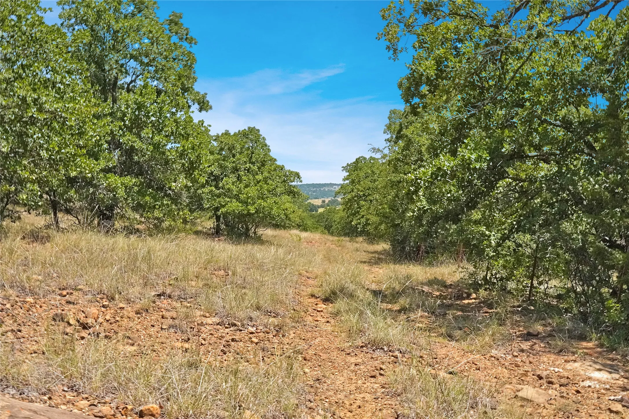 Single Family Residence For Sale in Jack County , 6551 Crooked Creek Road, Jacksboro, Texas 76458, 3 Bedrooms, 2 Bathrooms, 2 Garage spaces, 1,776 Sqft, built in 1948, Price $1,950,000, mls#21343697, Real Estate Agent in Jacksboro, Homes For Sale in Jack county, Homes For Sale in Jacksboro, Realtor in Jacksboro Texas, Real Estate Brokerage Independent Realty Texas, Luminita Cordes Realtor