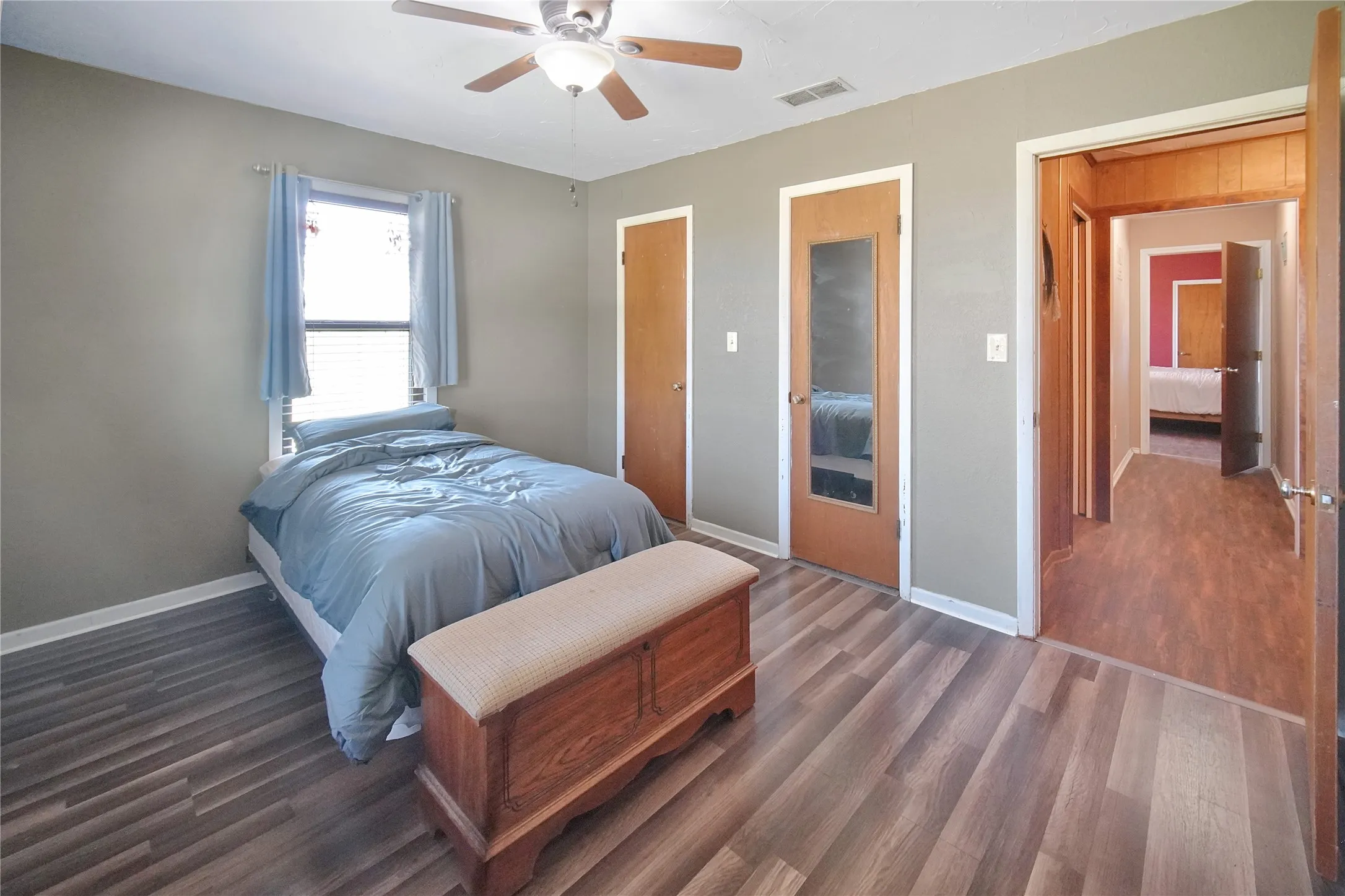 Single Family Residence For Sale in Jack County , 6551 Crooked Creek Road, Jacksboro, Texas 76458, 3 Bedrooms, 2 Bathrooms, 2 Garage spaces, 1,776 Sqft, built in 1948, Price $1,950,000, mls#21343697, Real Estate Agent in Jacksboro, Homes For Sale in Jack county, Homes For Sale in Jacksboro, Realtor in Jacksboro Texas, Real Estate Brokerage Independent Realty Texas, Luminita Cordes Realtor