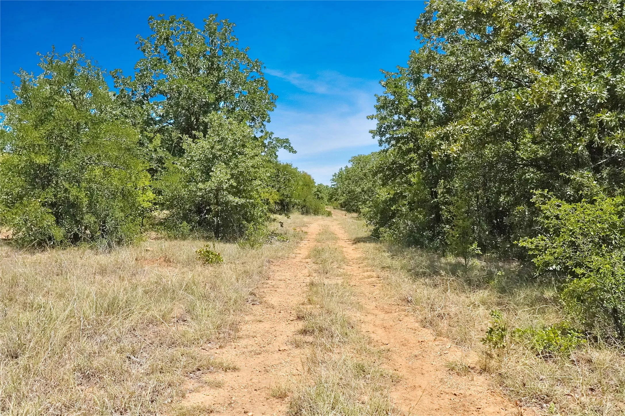 Single Family Residence For Sale in Jack County , 6551 Crooked Creek Road, Jacksboro, Texas 76458, 3 Bedrooms, 2 Bathrooms, 2 Garage spaces, 1,776 Sqft, built in 1948, Price $1,950,000, mls#21343697, Real Estate Agent in Jacksboro, Homes For Sale in Jack county, Homes For Sale in Jacksboro, Realtor in Jacksboro Texas, Real Estate Brokerage Independent Realty Texas, Luminita Cordes Realtor