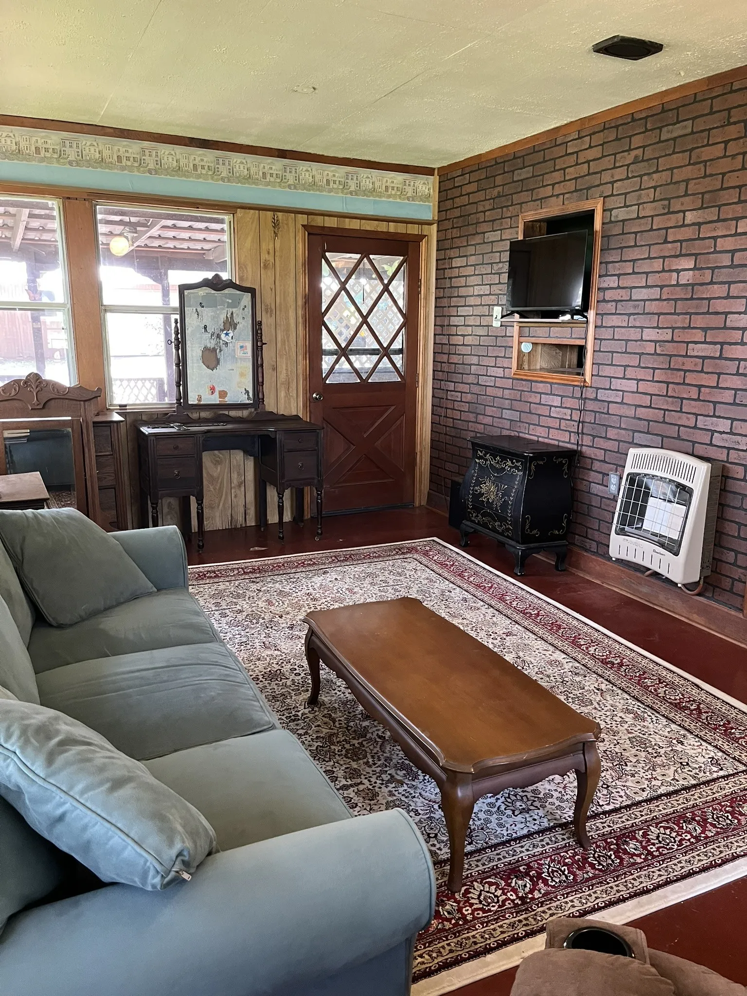 Single Family Residence For Sale in Washington (TX) County , 6303 Greenvine Road, Brenham, Texas 77833, 2 Bedroom, 3 Bathroom, 1 Garage spaces, 2,442 Sqft, built in 1984, mls#21343437, Real Estate Agent in Brenham, Homes For Sale in Washington (TX) county, Homes For Sale in Brenham, Realtor in Brenham Texas, Real Estate Brokerage Independent Realty Texas, Luminita Cordes Realtor