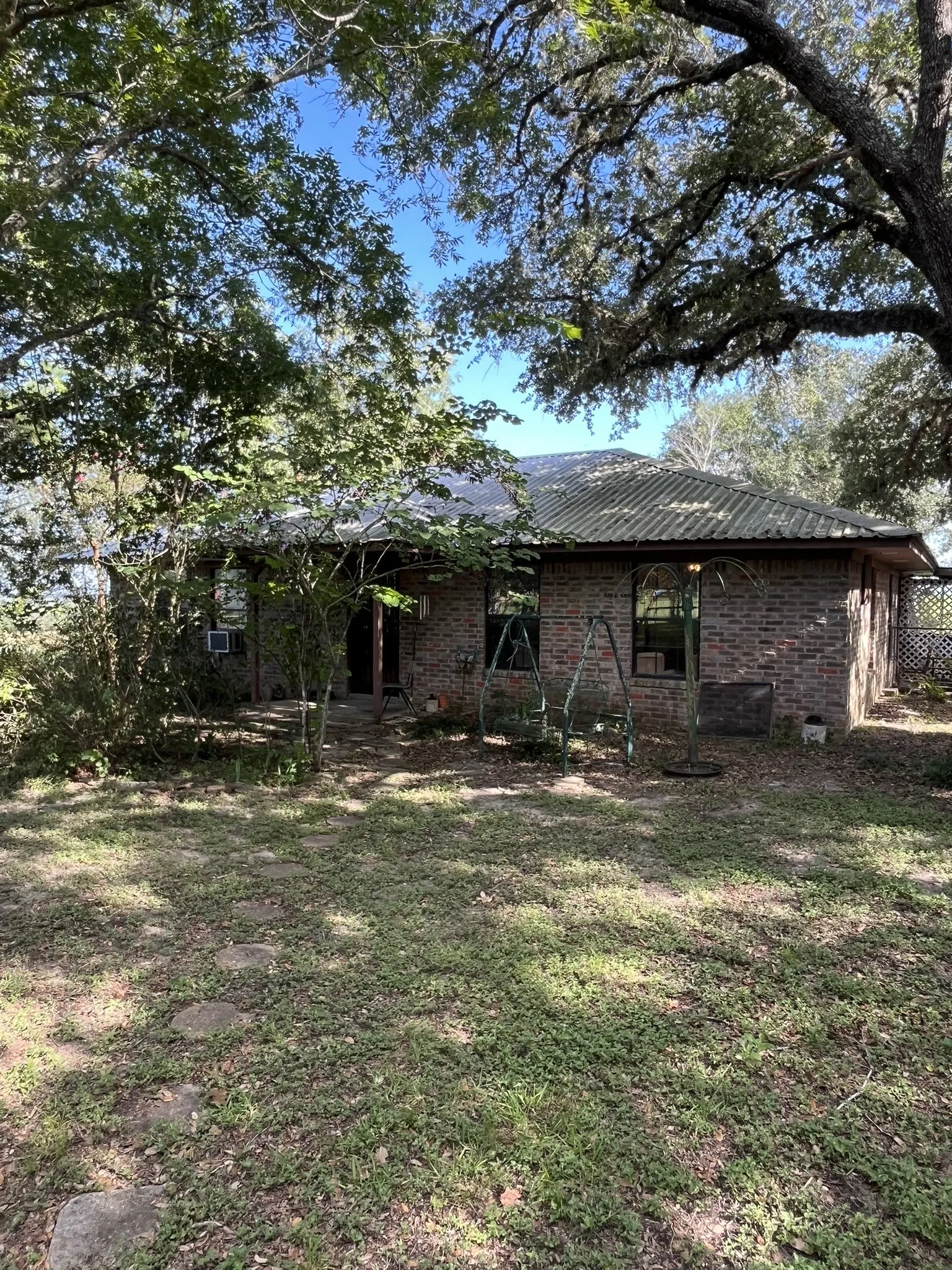 Single Family Residence For Sale in Washington (TX) County , 6303 Greenvine Road, Brenham, Texas 77833, 2 Bedroom, 3 Bathroom, 1 Garage spaces, 2,442 Sqft, built in 1984, mls#21343437, Real Estate Agent in Brenham, Homes For Sale in Washington (TX) county, Homes For Sale in Brenham, Realtor in Brenham Texas, Real Estate Brokerage Independent Realty Texas, Luminita Cordes Realtor