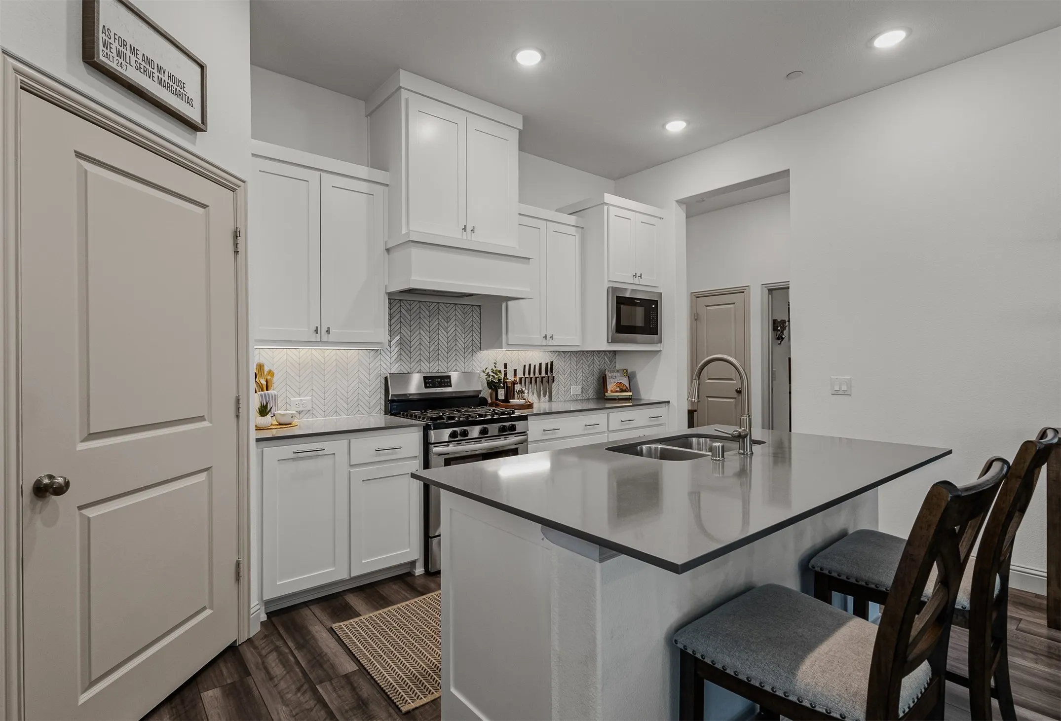 Open kitchen of 1005 4th St, Argyle, TX in Harvest in Denton County, Texas