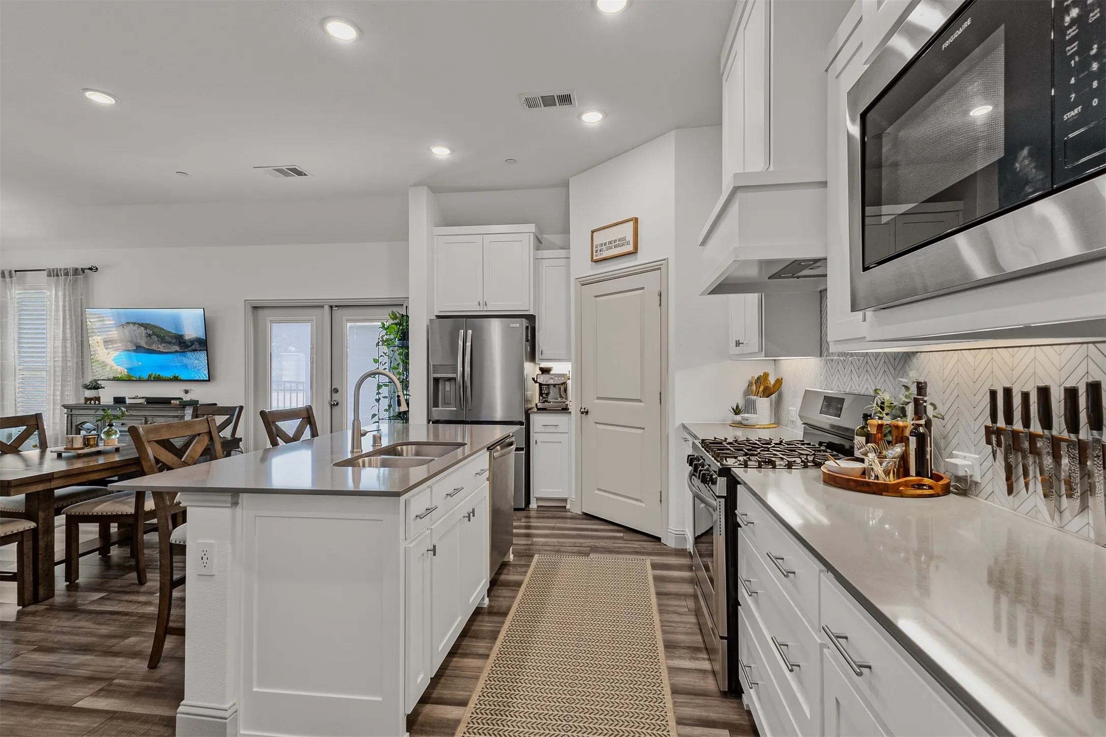 Kitchen of 1005 4th St, Argyle, TX in Harvest in Denton County, Texas