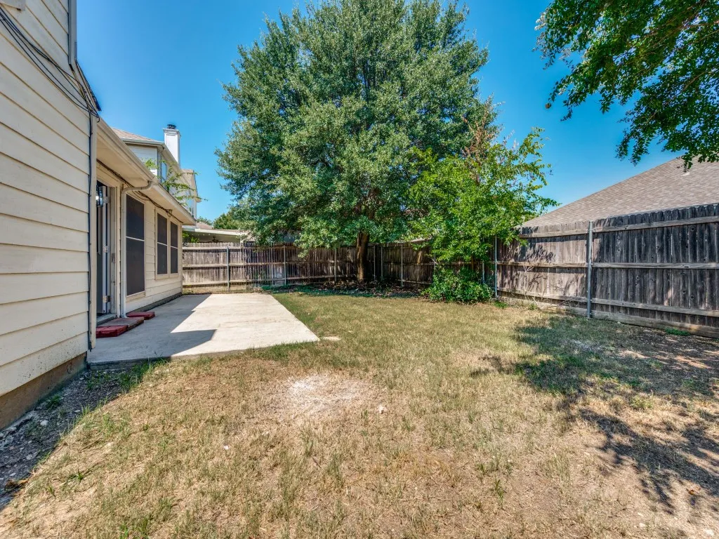 Single Family Residence For Sale in Tarrant County , 3000 Gentilly Lane, Fort Worth, Texas 76123, 3 Bedroom, 2 Bathroom, 2 Garage spaces, 1,935 Sqft, built in 2002, mls#21343728, Real Estate Agent in Fort Worth, Homes For Sale in Tarrant county, Homes For Sale in Fort Worth, Realtor in Fort Worth Texas, Real Estate Brokerage Independent Realty Texas, Luminita Cordes Realtor