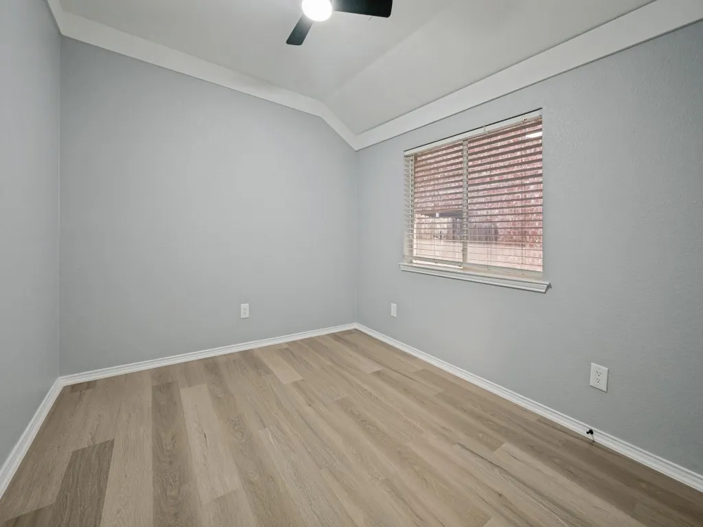 Single Family Residence For Sale in Tarrant County , 3000 Gentilly Lane, Fort Worth, Texas 76123, 3 Bedroom, 2 Bathroom, 2 Garage spaces, 1,935 Sqft, built in 2002, mls#21343728, Real Estate Agent in Fort Worth, Homes For Sale in Tarrant county, Homes For Sale in Fort Worth, Realtor in Fort Worth Texas, Real Estate Brokerage Independent Realty Texas, Luminita Cordes Realtor
