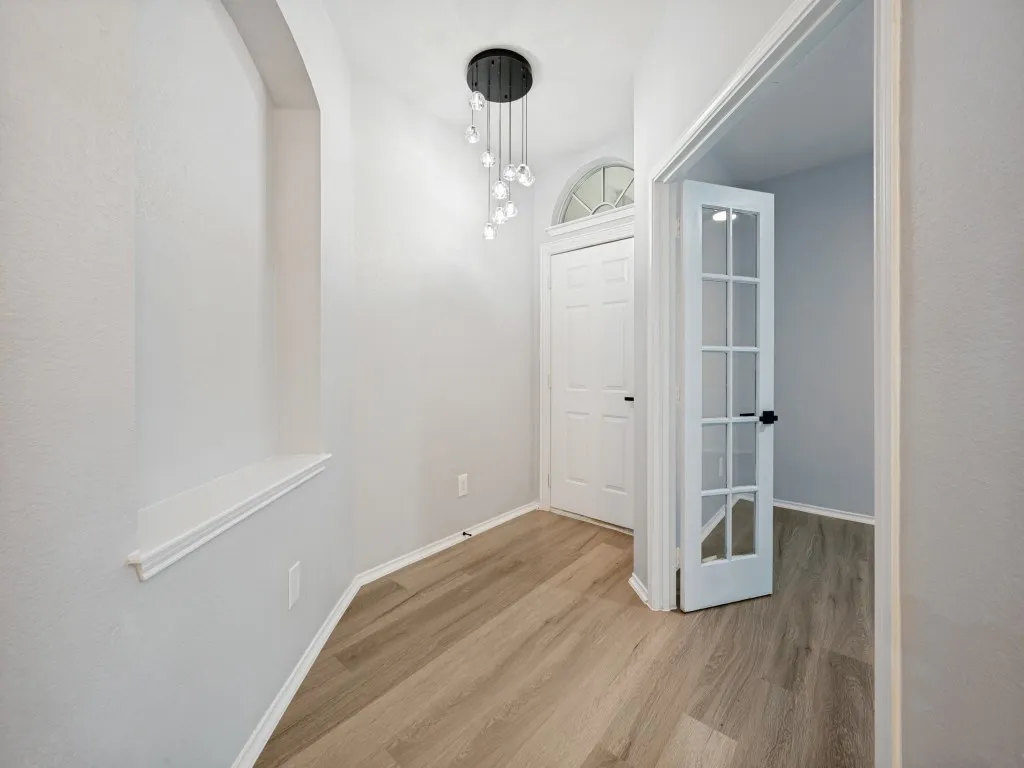 Single Family Residence For Sale in Tarrant County , 3000 Gentilly Lane, Fort Worth, Texas 76123, 3 Bedroom, 2 Bathroom, 2 Garage spaces, 1,935 Sqft, built in 2002, mls#21343728, Real Estate Agent in Fort Worth, Homes For Sale in Tarrant county, Homes For Sale in Fort Worth, Realtor in Fort Worth Texas, Real Estate Brokerage Independent Realty Texas, Luminita Cordes Realtor
