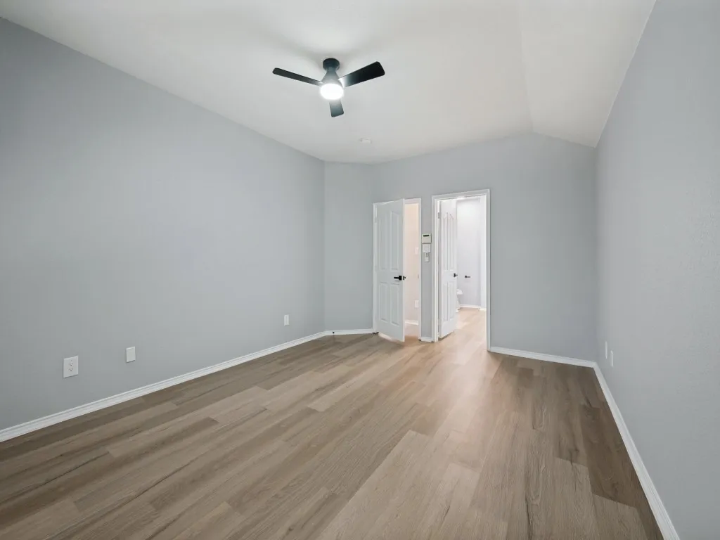 Single Family Residence For Sale in Tarrant County , 3000 Gentilly Lane, Fort Worth, Texas 76123, 3 Bedroom, 2 Bathroom, 2 Garage spaces, 1,935 Sqft, built in 2002, mls#21343728, Real Estate Agent in Fort Worth, Homes For Sale in Tarrant county, Homes For Sale in Fort Worth, Realtor in Fort Worth Texas, Real Estate Brokerage Independent Realty Texas, Luminita Cordes Realtor