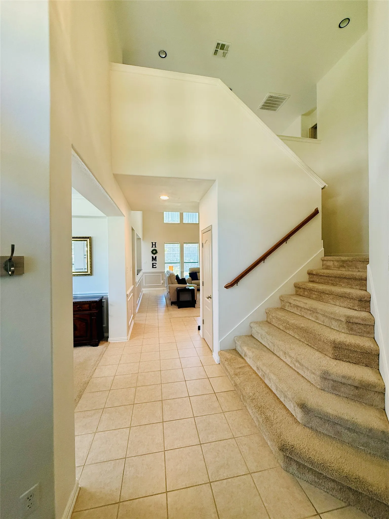 Single Family Residence For Sale in Tarrant County , 8132 Guadalupe Road, Arlington, Texas 76002, 4 Bedroom, 3 Bathroom, 2 Garage spaces, 3,134 Sqft, built in 2010, mls#21338664, Real Estate Agent in Arlington, Homes For Sale in Tarrant county, Homes For Sale in Arlington, Realtor in Arlington Texas, Real Estate Brokerage Independent Realty Texas, Luminita Cordes Realtor