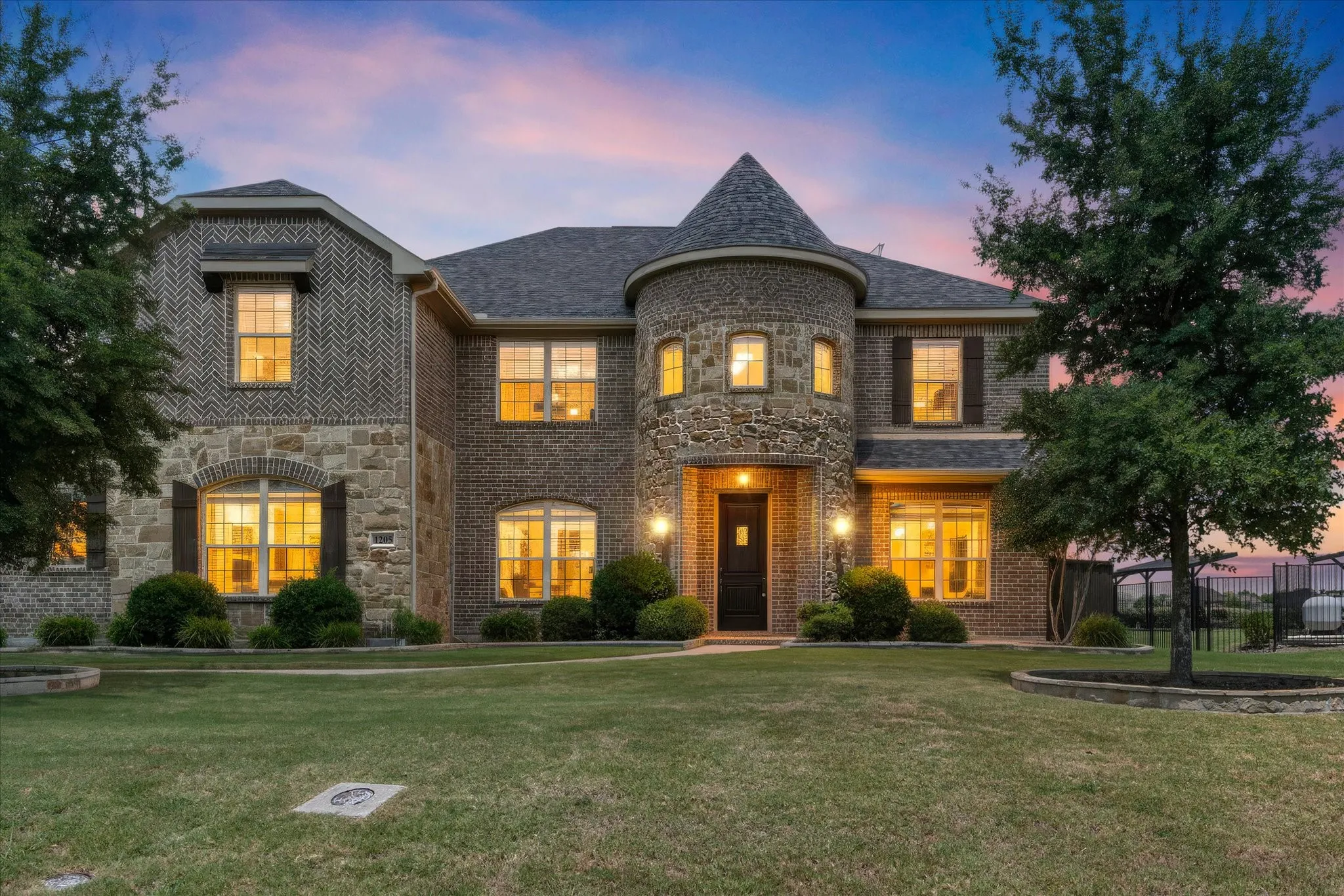 Single Family Residence For Sale in Collin County , 1205 Braddock Way, Wylie, Texas 75098, 5 Bedroom, 4 Bathroom, 3 Garage spaces, 4,098 Sqft, built in 2013, mls#21343008, Real Estate Agent in Wylie, Homes For Sale in Collin county, Homes For Sale in Wylie, Realtor in Wylie Texas, Real Estate Brokerage Independent Realty Texas, Luminita Cordes Realtor