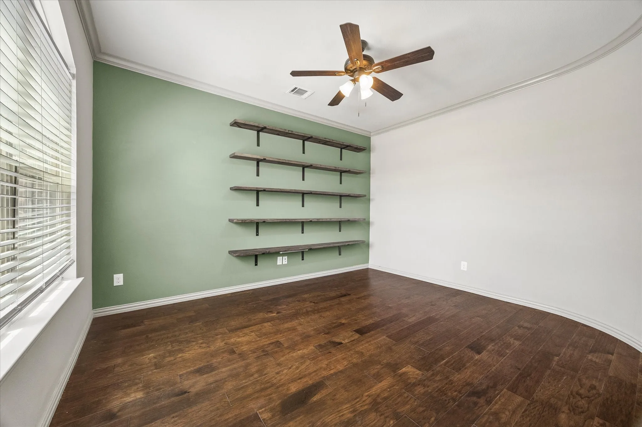 Single Family Residence For Sale in Collin County , 1205 Braddock Way, Wylie, Texas 75098, 5 Bedroom, 4 Bathroom, 3 Garage spaces, 4,098 Sqft, built in 2013, mls#21343008, Real Estate Agent in Wylie, Homes For Sale in Collin county, Homes For Sale in Wylie, Realtor in Wylie Texas, Real Estate Brokerage Independent Realty Texas, Luminita Cordes Realtor