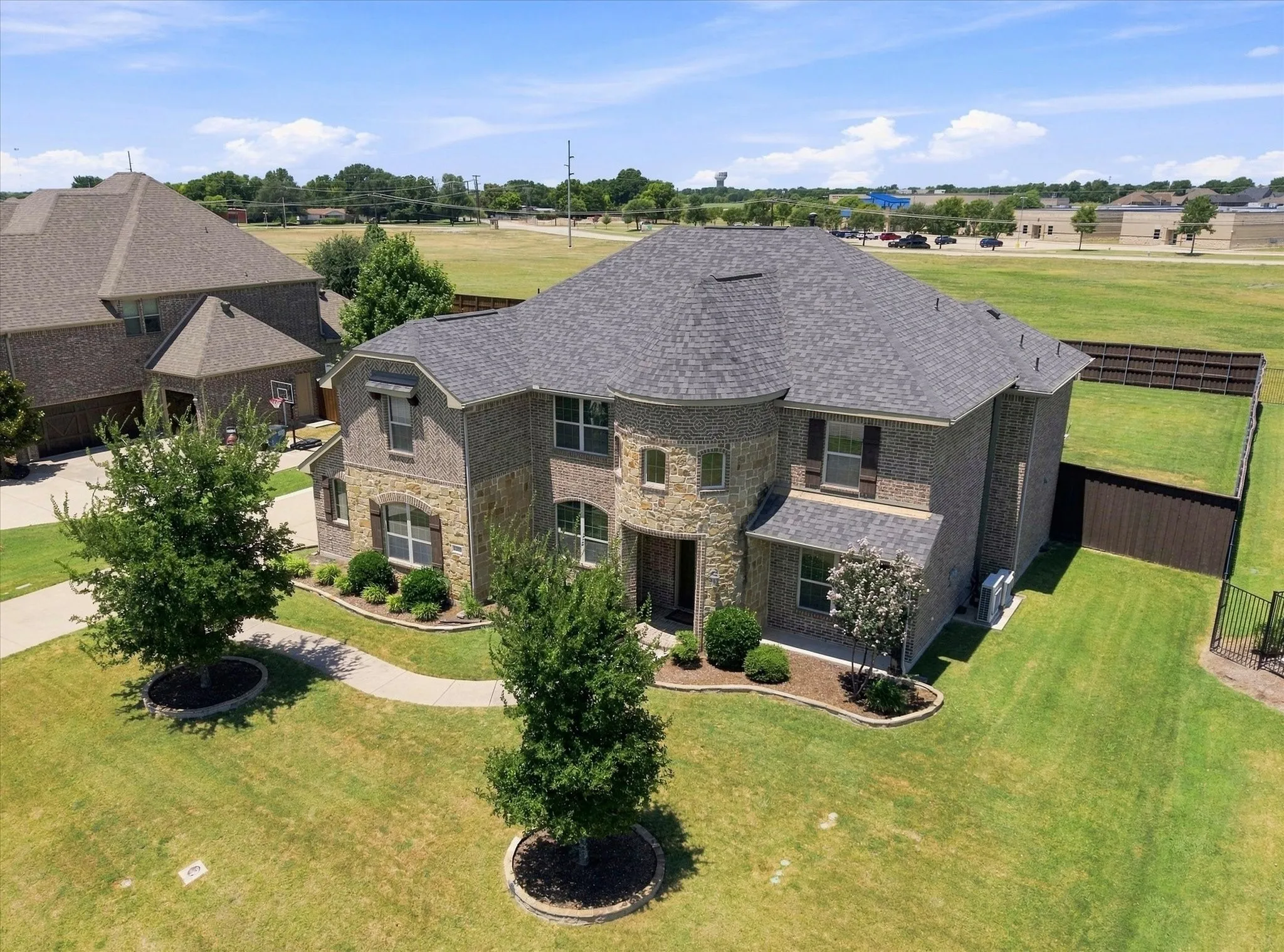 Single Family Residence For Sale in Collin County , 1205 Braddock Way, Wylie, Texas 75098, 5 Bedroom, 4 Bathroom, 3 Garage spaces, 4,098 Sqft, built in 2013, mls#21343008, Real Estate Agent in Wylie, Homes For Sale in Collin county, Homes For Sale in Wylie, Realtor in Wylie Texas, Real Estate Brokerage Independent Realty Texas, Luminita Cordes Realtor
