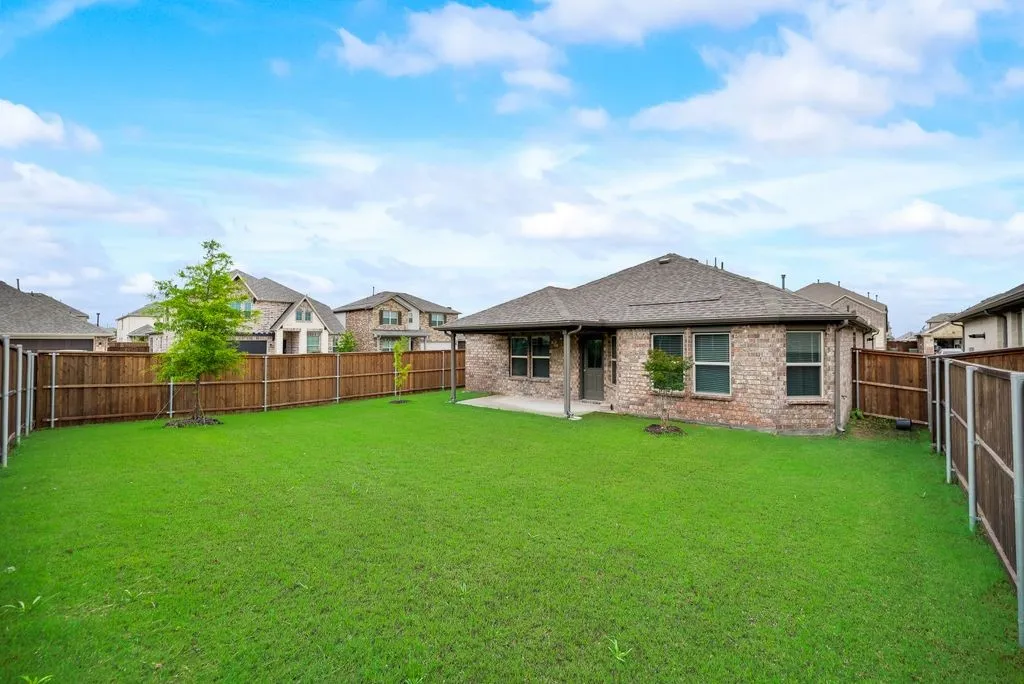 Single Family Residence For Rent in Denton County , 4544 Hemingway Avenue, Celina, Texas 76227, 4 Bedroom, 2 Bathroom, 2 Garage spaces, 2,056 Sqft, built in 2019, mls#21343498, Real Estate Agent in Celina, Homes For Rent in Denton county, Homes For Rent in Celina, Realtor in Celina Texas, Real Estate Brokerage Independent Realty Texas, Luminita Cordes Realtor
