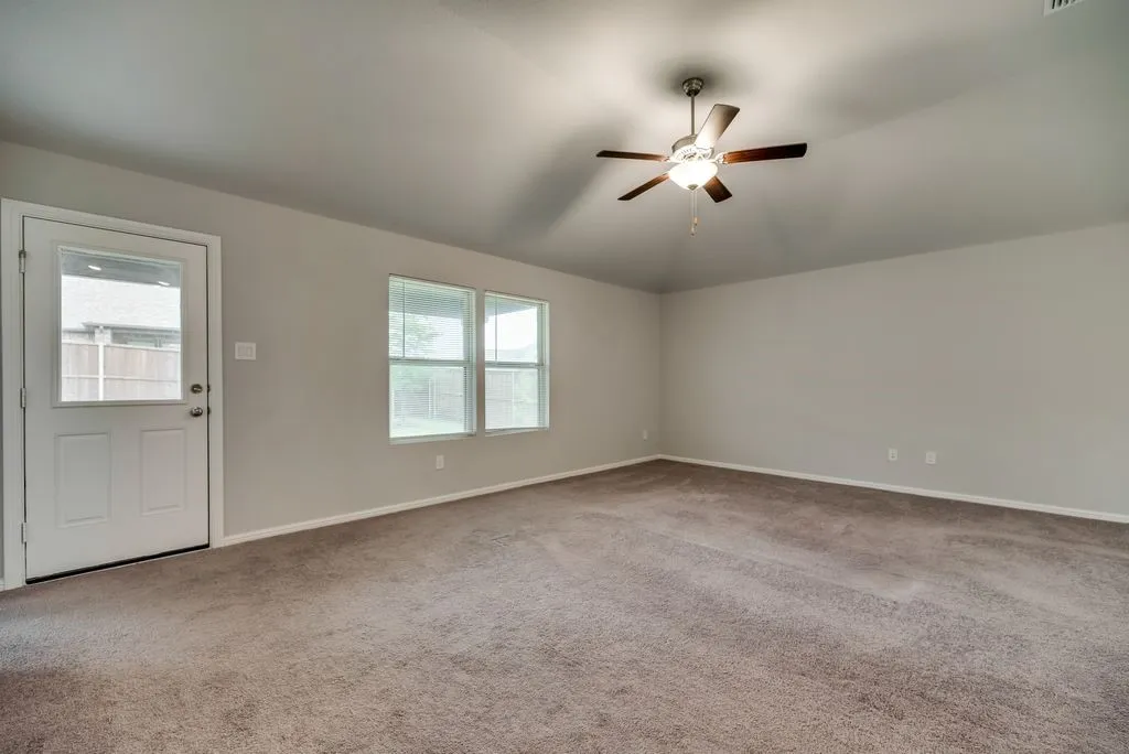 Single Family Residence For Rent in Denton County , 4544 Hemingway Avenue, Celina, Texas 76227, 4 Bedroom, 2 Bathroom, 2 Garage spaces, 2,056 Sqft, built in 2019, mls#21343498, Real Estate Agent in Celina, Homes For Rent in Denton county, Homes For Rent in Celina, Realtor in Celina Texas, Real Estate Brokerage Independent Realty Texas, Luminita Cordes Realtor