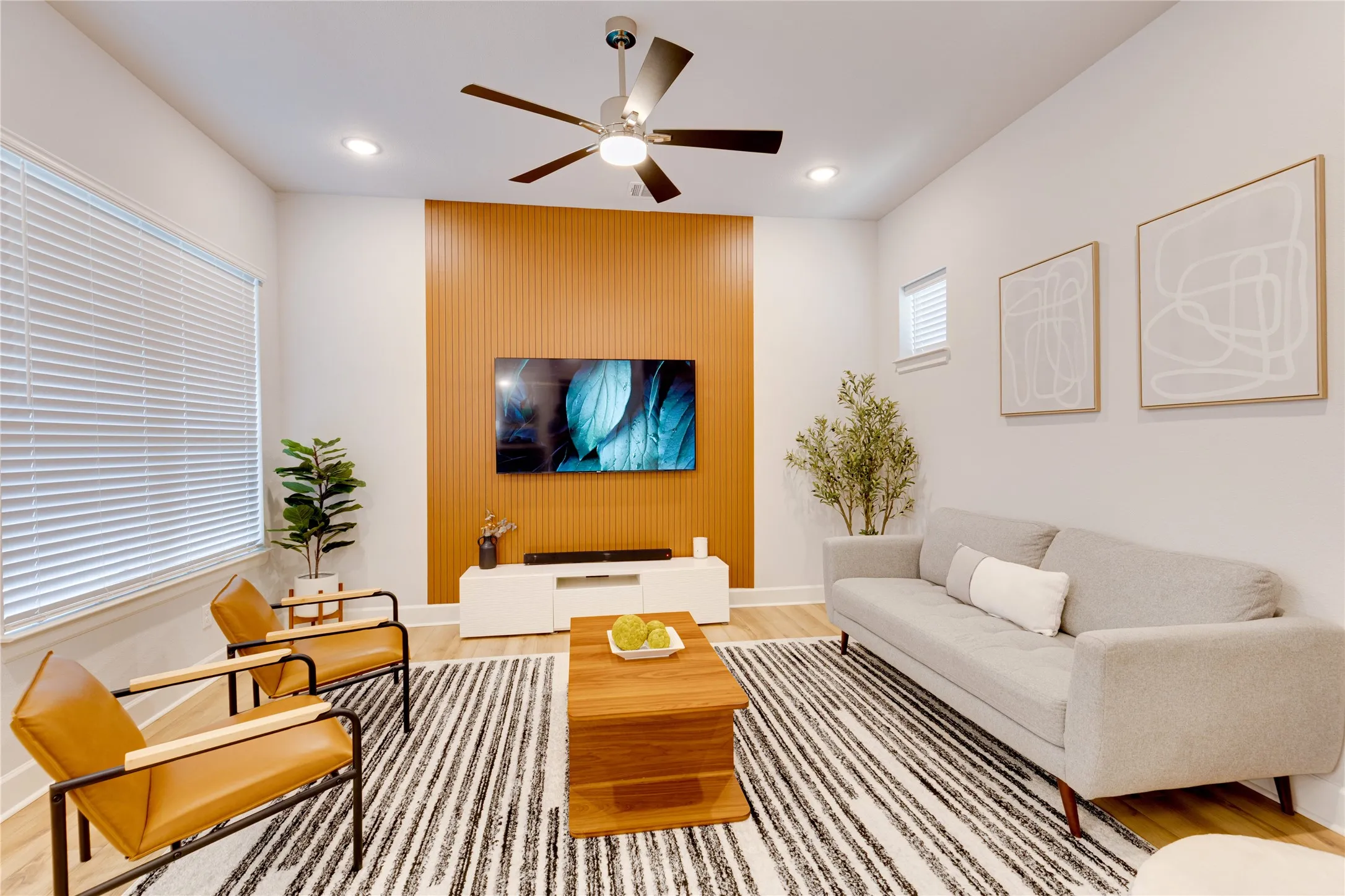 Single Family Residence For Sale in Tarrant County , 8801 Grand Avenue, North Richland Hills, Texas 76180, 3 Bedroom, 3 Bathroom, 2 Garage spaces, 1,792 Sqft, built in 2021, mls#21343803, Real Estate Agent in North Richland Hills, Homes For Sale in Tarrant county, Homes For Sale in North Richland Hills, Realtor in North Richland Hills Texas, Real Estate Brokerage Independent Realty Texas, Luminita Cordes Realtor