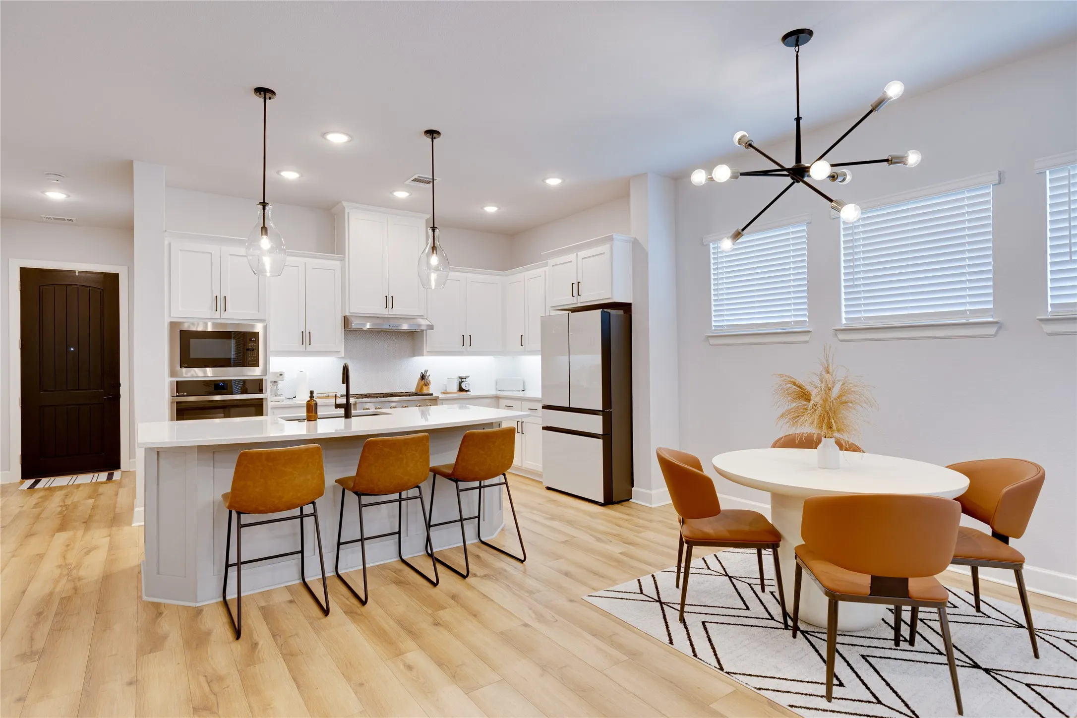 Single Family Residence For Sale in Tarrant County , 8801 Grand Avenue, North Richland Hills, Texas 76180, 3 Bedroom, 3 Bathroom, 2 Garage spaces, 1,792 Sqft, built in 2021, mls#21343803, Real Estate Agent in North Richland Hills, Homes For Sale in Tarrant county, Homes For Sale in North Richland Hills, Realtor in North Richland Hills Texas, Real Estate Brokerage Independent Realty Texas, Luminita Cordes Realtor