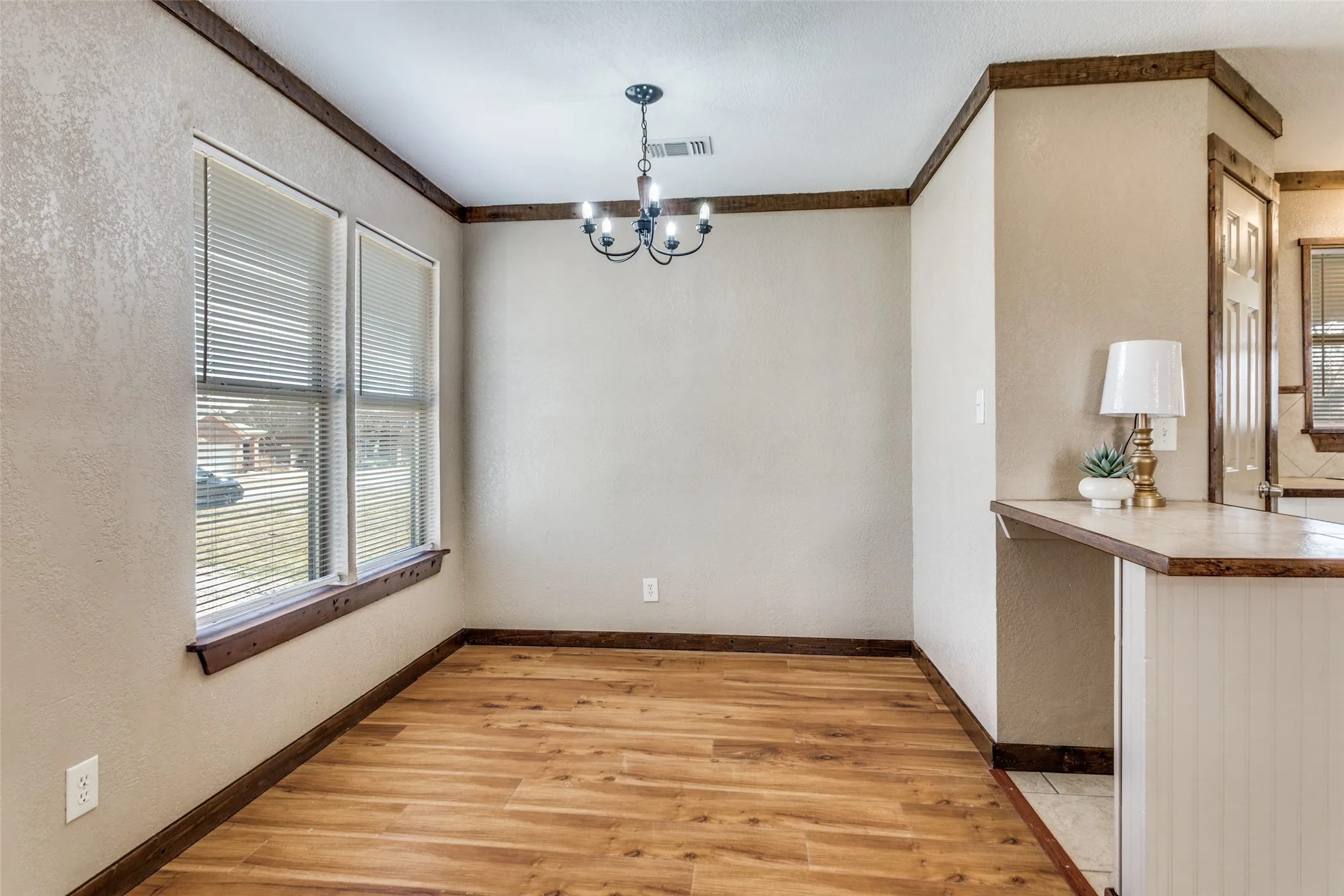 Single Family Residence For Sale in Parker County , 401 Ashwood Street, Azle, Texas 76020, 3 Bedroom, 2 Bathroom, Garage spaces, 1,536 Sqft, built in 0, mls#21343756, Real Estate Agent in Azle, Homes For Sale in Parker county, Homes For Sale in Azle, Realtor in Azle Texas, Real Estate Brokerage Independent Realty Texas, Luminita Cordes Realtor
