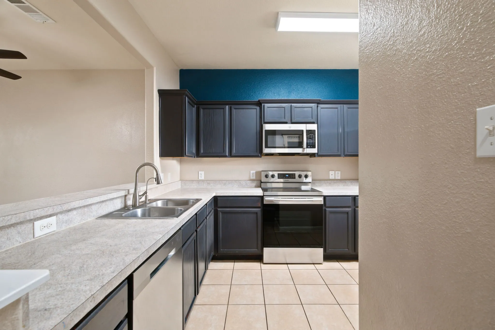 Single Family Residence For Sale in Wise County , 177 Buffalo Ridge Drive, Newark, Texas 76071, 5 Bedroom, 3 Bathroom, 2 Garage spaces, 2,552 Sqft, built in 2011, mls#21343780, Real Estate Agent in Newark, Homes For Sale in Wise county, Homes For Sale in Newark, Realtor in Newark Texas, Real Estate Brokerage Independent Realty Texas, Luminita Cordes Realtor