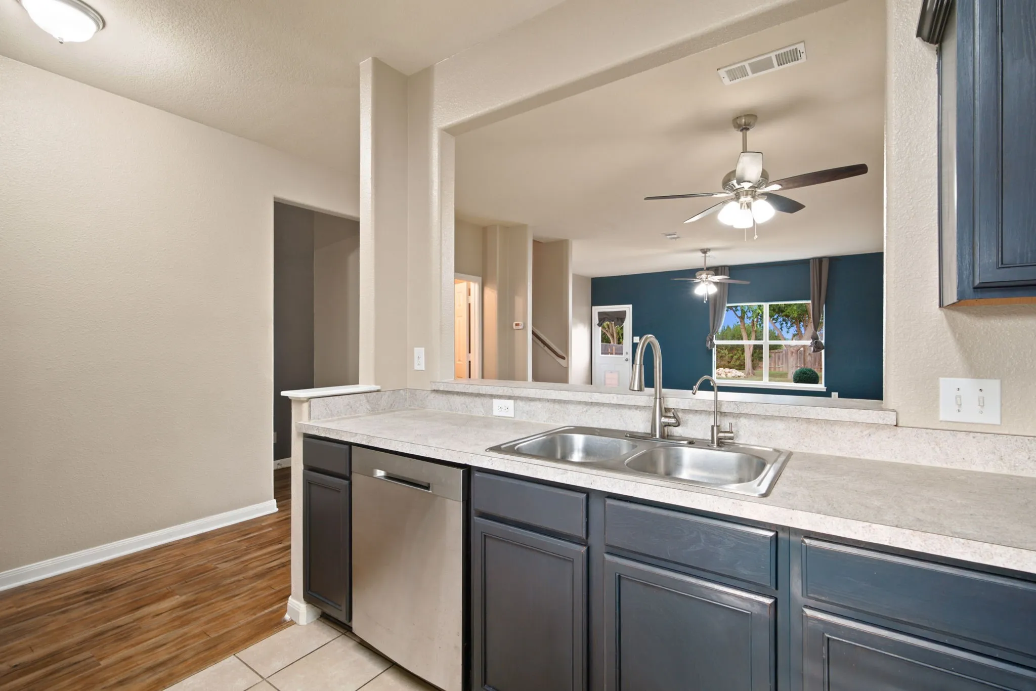 Single Family Residence For Sale in Wise County , 177 Buffalo Ridge Drive, Newark, Texas 76071, 5 Bedroom, 3 Bathroom, 2 Garage spaces, 2,552 Sqft, built in 2011, mls#21343780, Real Estate Agent in Newark, Homes For Sale in Wise county, Homes For Sale in Newark, Realtor in Newark Texas, Real Estate Brokerage Independent Realty Texas, Luminita Cordes Realtor
