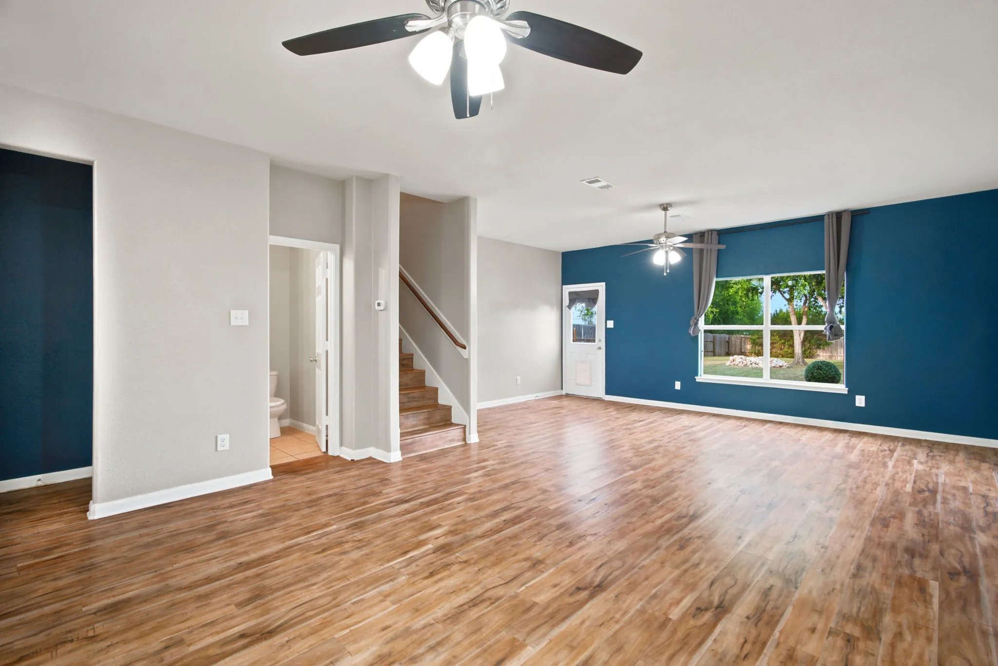 Single Family Residence For Sale in Wise County , 177 Buffalo Ridge Drive, Newark, Texas 76071, 5 Bedroom, 3 Bathroom, 2 Garage spaces, 2,552 Sqft, built in 2011, mls#21343780, Real Estate Agent in Newark, Homes For Sale in Wise county, Homes For Sale in Newark, Realtor in Newark Texas, Real Estate Brokerage Independent Realty Texas, Luminita Cordes Realtor