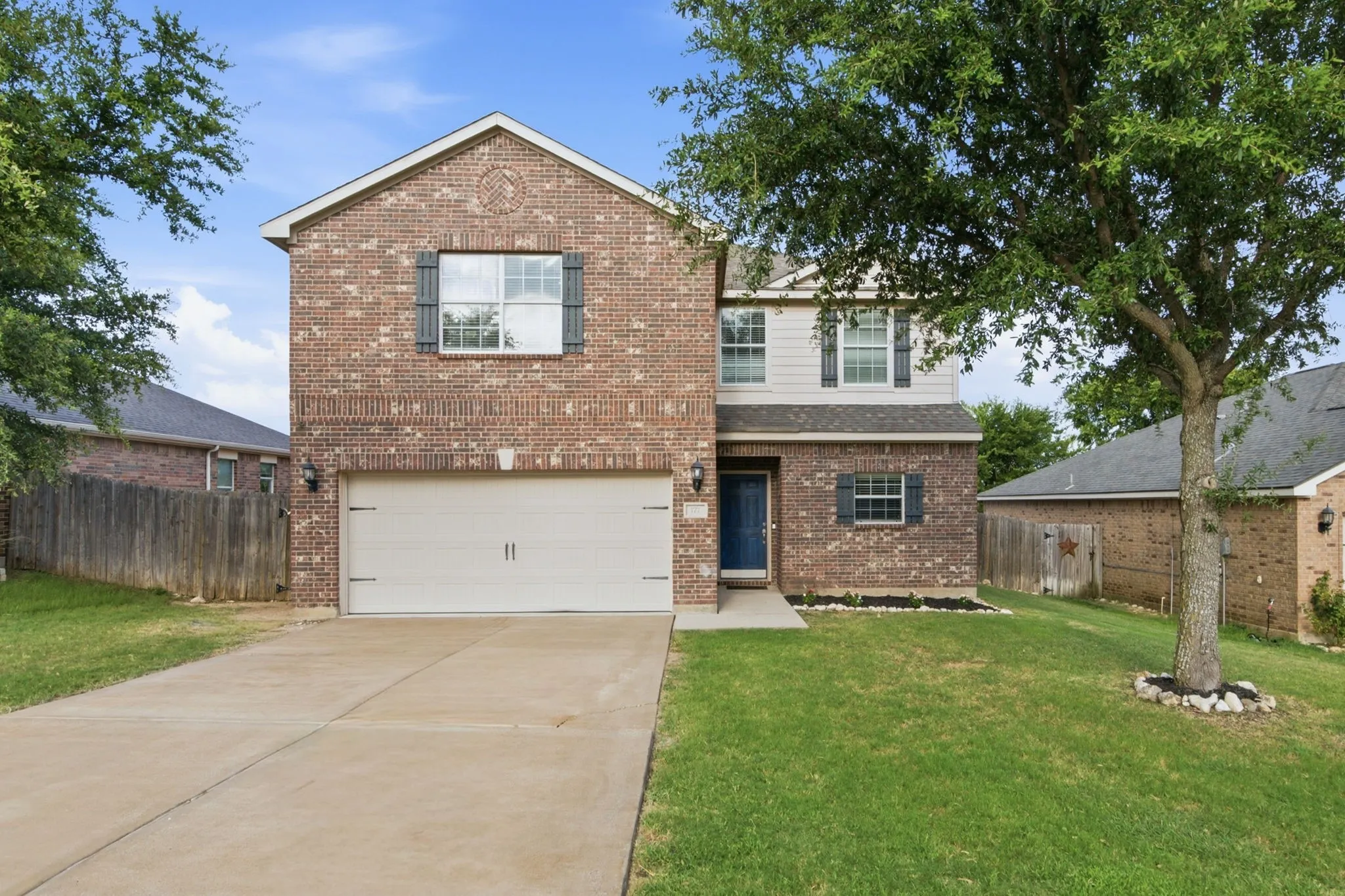 Single Family Residence For Sale in Wise County , 177 Buffalo Ridge Drive, Newark, Texas 76071, 5 Bedroom, 3 Bathroom, 2 Garage spaces, 2,552 Sqft, built in 2011, mls#21343780, Real Estate Agent in Newark, Homes For Sale in Wise county, Homes For Sale in Newark, Realtor in Newark Texas, Real Estate Brokerage Independent Realty Texas, Luminita Cordes Realtor