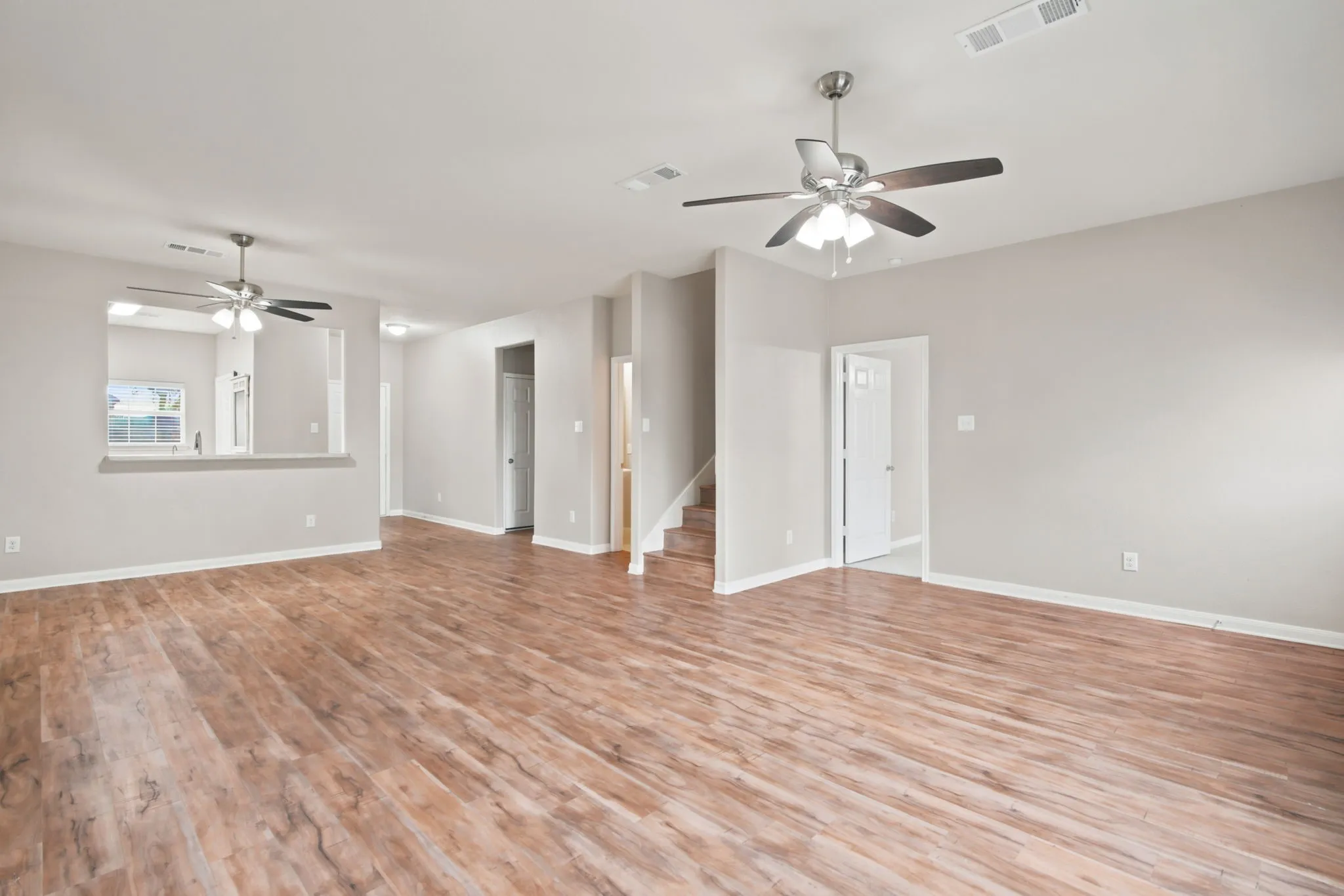 Single Family Residence For Sale in Wise County , 177 Buffalo Ridge Drive, Newark, Texas 76071, 5 Bedroom, 3 Bathroom, 2 Garage spaces, 2,552 Sqft, built in 2011, mls#21343780, Real Estate Agent in Newark, Homes For Sale in Wise county, Homes For Sale in Newark, Realtor in Newark Texas, Real Estate Brokerage Independent Realty Texas, Luminita Cordes Realtor