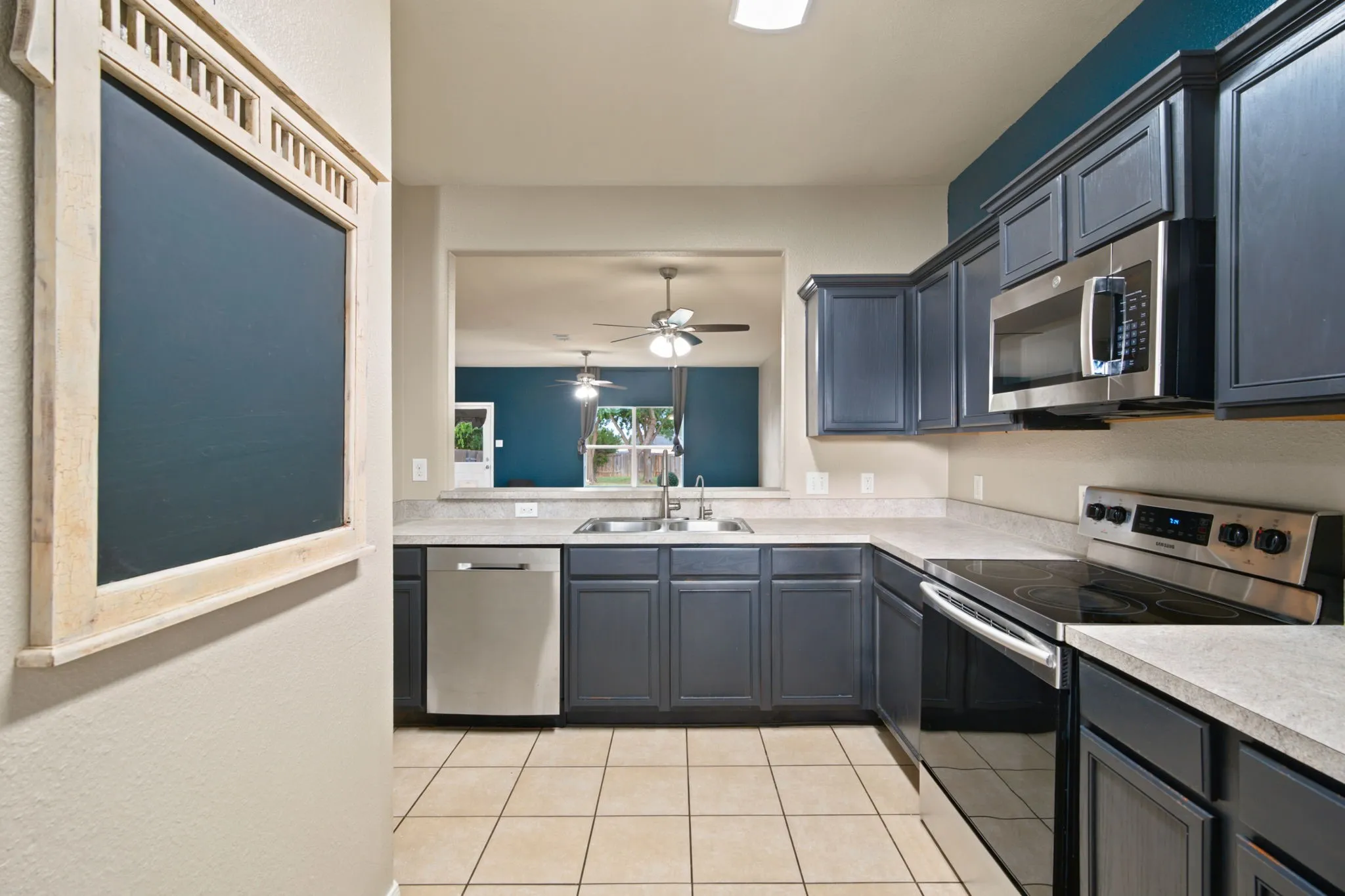 Single Family Residence For Sale in Wise County , 177 Buffalo Ridge Drive, Newark, Texas 76071, 5 Bedroom, 3 Bathroom, 2 Garage spaces, 2,552 Sqft, built in 2011, mls#21343780, Real Estate Agent in Newark, Homes For Sale in Wise county, Homes For Sale in Newark, Realtor in Newark Texas, Real Estate Brokerage Independent Realty Texas, Luminita Cordes Realtor