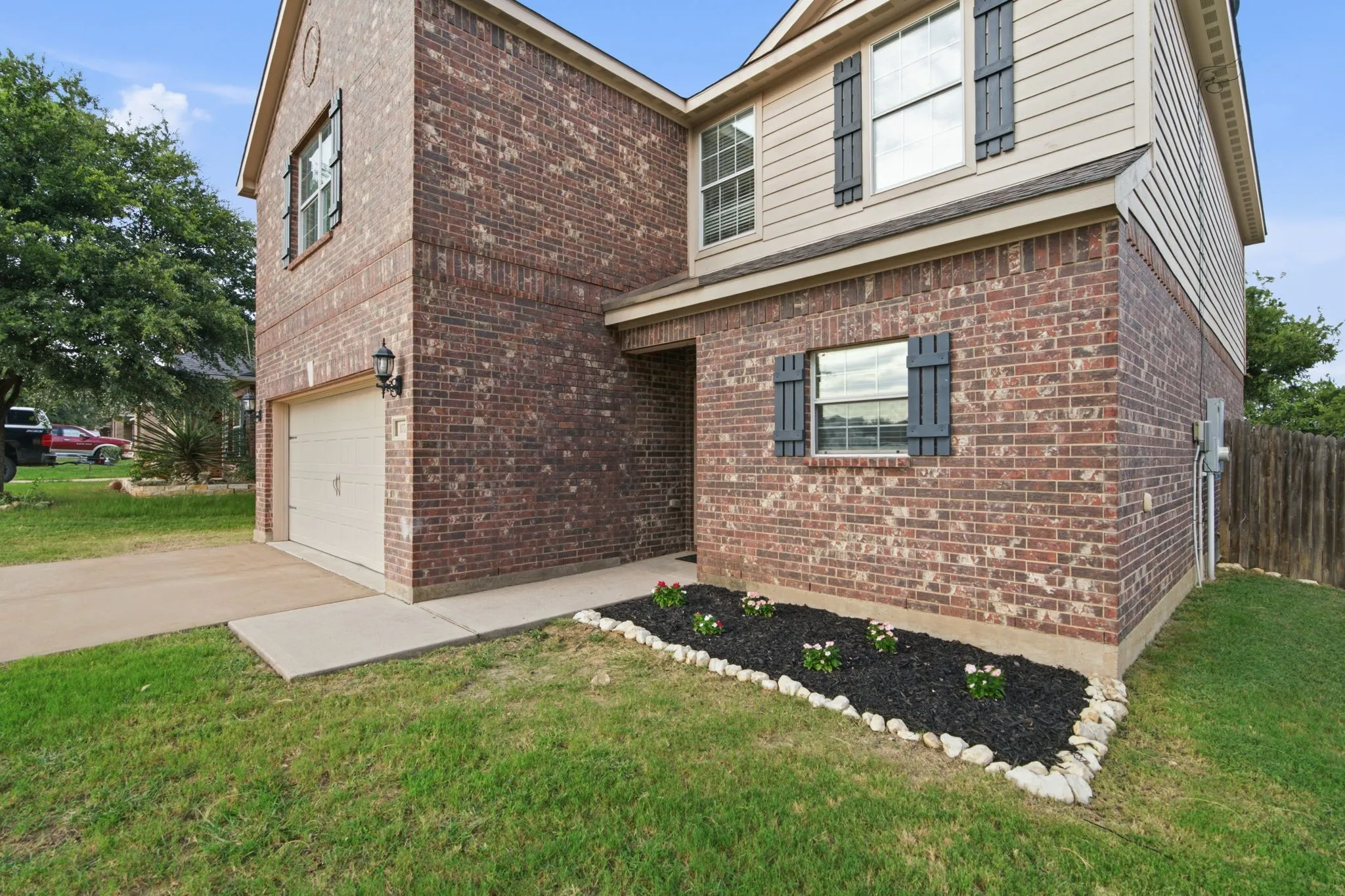 Single Family Residence For Sale in Wise County , 177 Buffalo Ridge Drive, Newark, Texas 76071, 5 Bedroom, 3 Bathroom, 2 Garage spaces, 2,552 Sqft, built in 2011, mls#21343780, Real Estate Agent in Newark, Homes For Sale in Wise county, Homes For Sale in Newark, Realtor in Newark Texas, Real Estate Brokerage Independent Realty Texas, Luminita Cordes Realtor