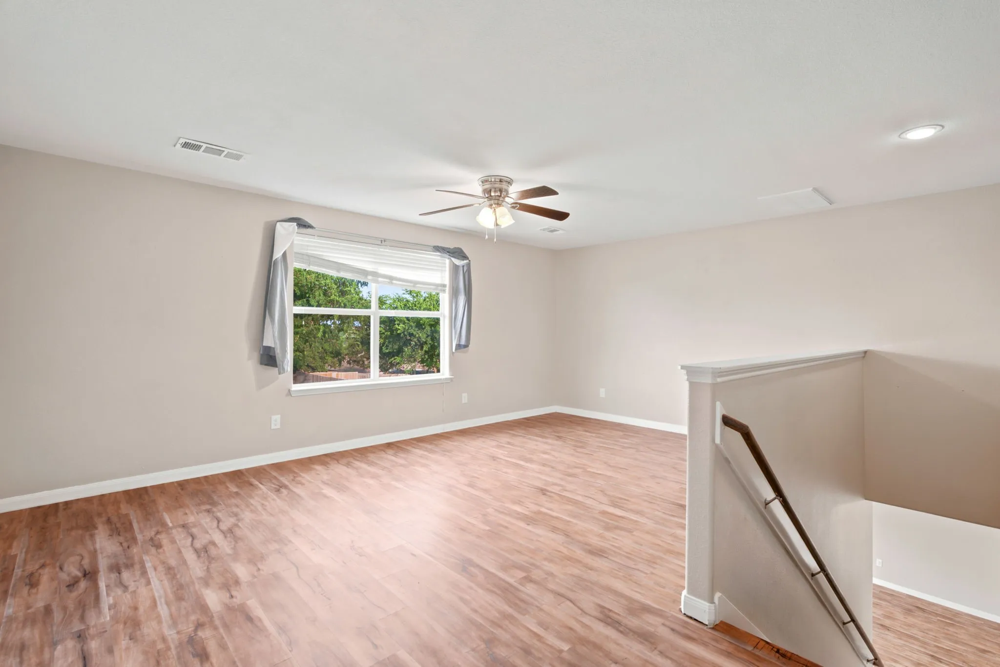 Single Family Residence For Sale in Wise County , 177 Buffalo Ridge Drive, Newark, Texas 76071, 5 Bedroom, 3 Bathroom, 2 Garage spaces, 2,552 Sqft, built in 2011, mls#21343780, Real Estate Agent in Newark, Homes For Sale in Wise county, Homes For Sale in Newark, Realtor in Newark Texas, Real Estate Brokerage Independent Realty Texas, Luminita Cordes Realtor
