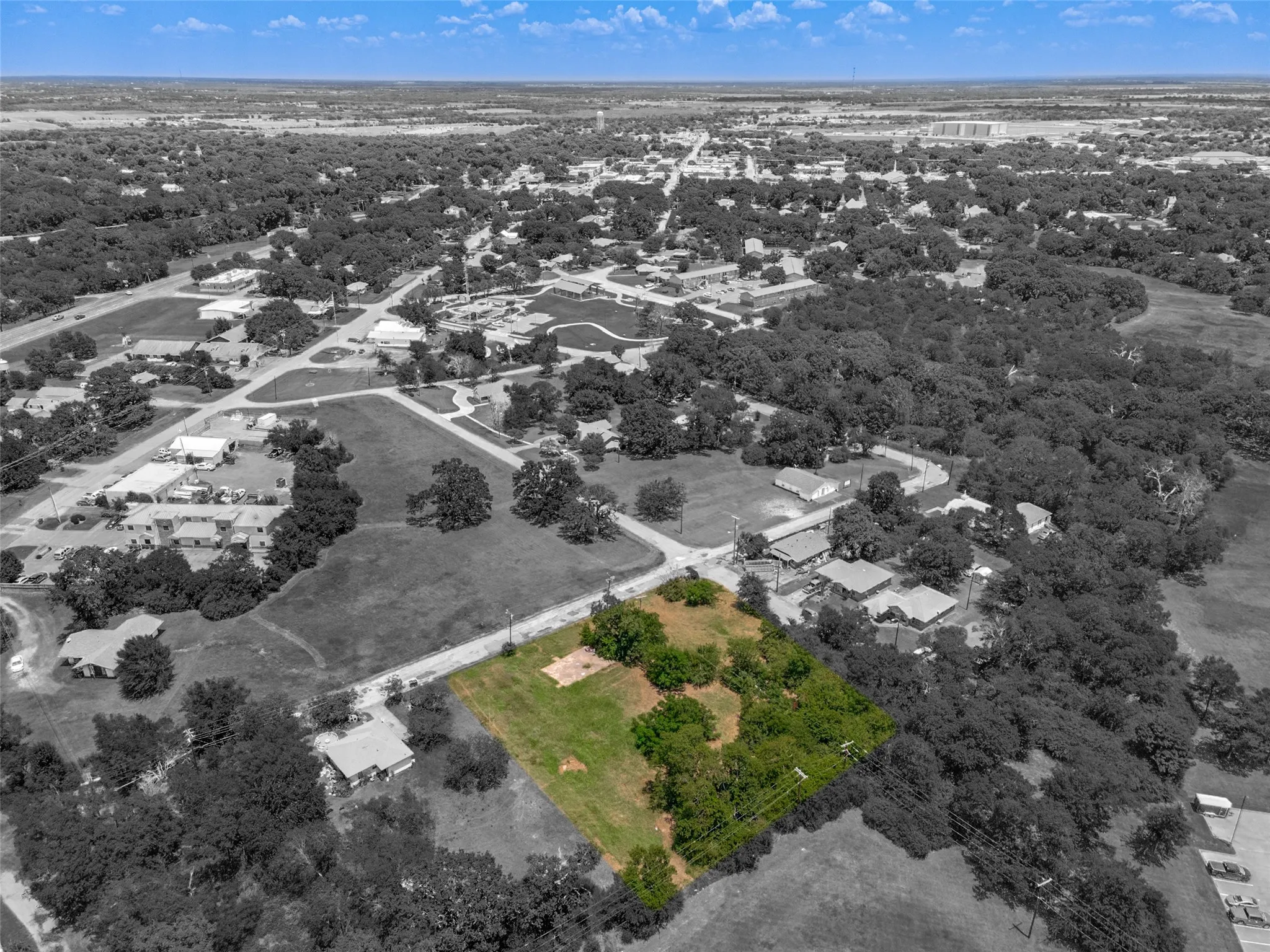 Unimproved Land For Sale in Kaufman County , 303 Carver, Kaufman, Texas 75142, 0, 0, Garage spaces, 0 Sqft, built in 0, mls#21337555, Real Estate Agent in Kaufman, Homes For Sale in Kaufman county, Homes For Sale in Kaufman, Realtor in Kaufman Texas, Real Estate Brokerage Independent Realty Texas, Luminita Cordes Realtor