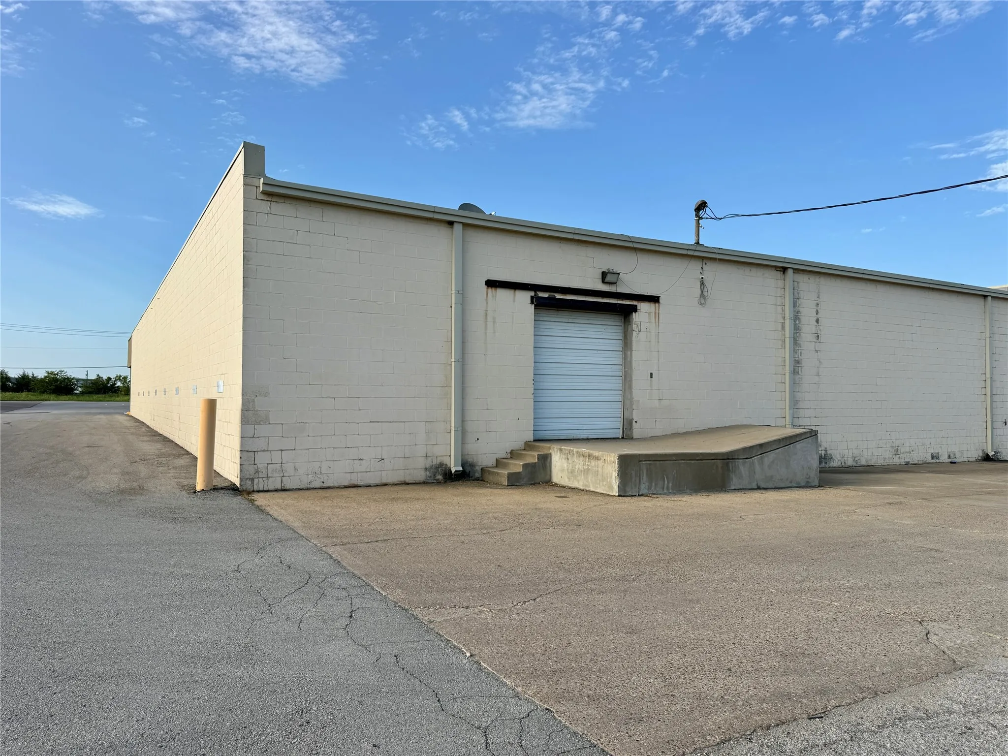 Retail For Rent in Van Zandt County , 1105 W South Commerce Street, Wills Point, Texas 75169, 0, 0, Garage spaces, 0 Sqft, built in 1974, Price $9,600, mls#21336360, Real Estate Agent in Wills Point, Homes For Rent in Van Zandt county, Homes For Rent in Wills Point, Realtor in Wills Point Texas, Real Estate Brokerage Independent Realty Texas, Luminita Cordes Realtor