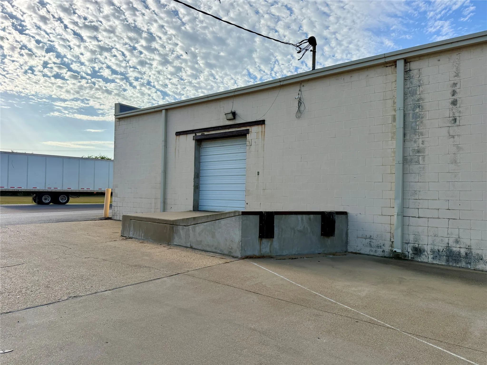 Retail For Rent in Van Zandt County , 1105 W South Commerce Street, Wills Point, Texas 75169, 0, 0, Garage spaces, 0 Sqft, built in 1974, Price $9,600, mls#21336360, Real Estate Agent in Wills Point, Homes For Rent in Van Zandt county, Homes For Rent in Wills Point, Realtor in Wills Point Texas, Real Estate Brokerage Independent Realty Texas, Luminita Cordes Realtor