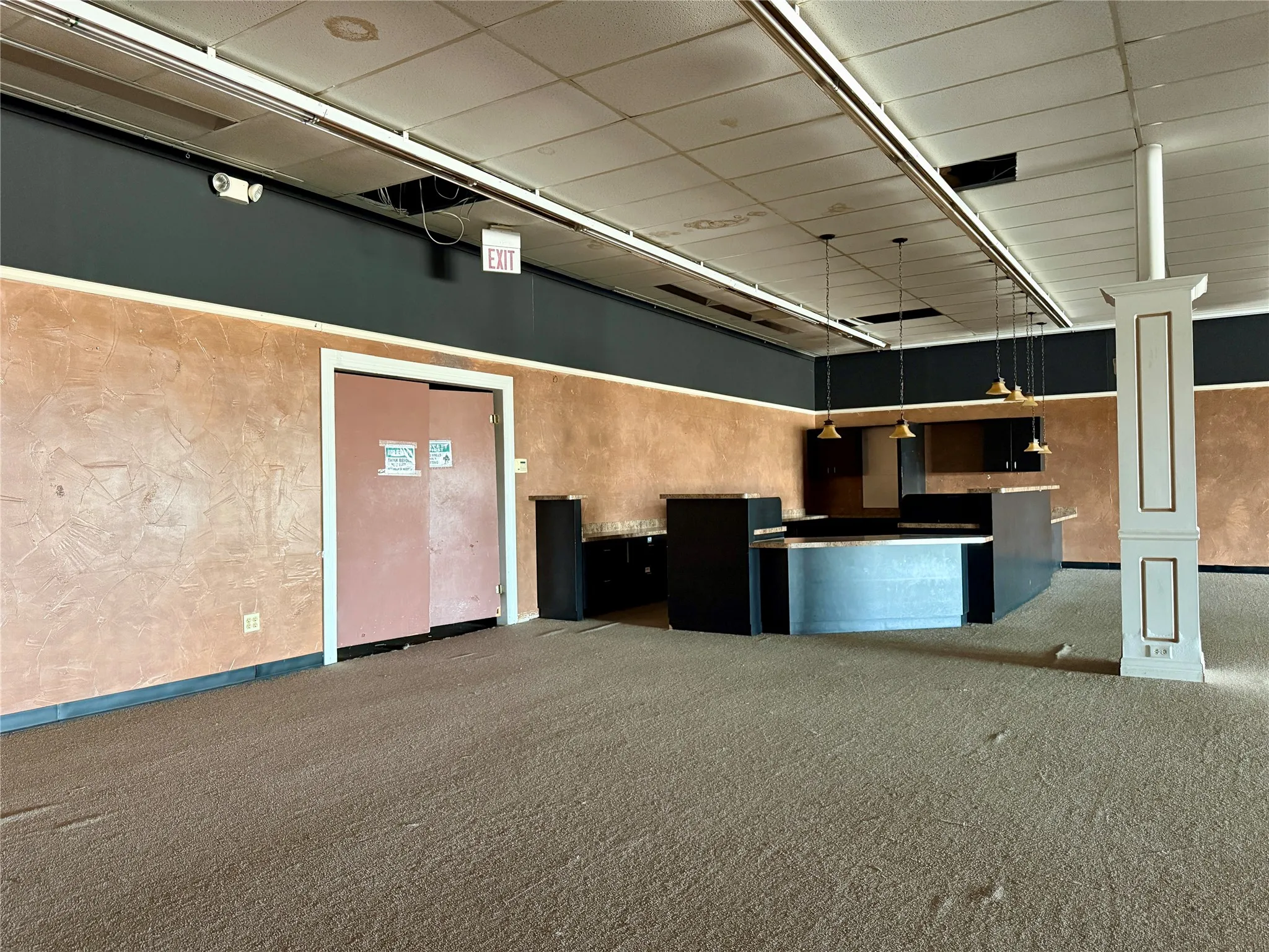 Retail For Rent in Van Zandt County , 1105 W South Commerce Street, Wills Point, Texas 75169, 0, 0, Garage spaces, 0 Sqft, built in 1974, Price $9,600, mls#21336360, Real Estate Agent in Wills Point, Homes For Rent in Van Zandt county, Homes For Rent in Wills Point, Realtor in Wills Point Texas, Real Estate Brokerage Independent Realty Texas, Luminita Cordes Realtor