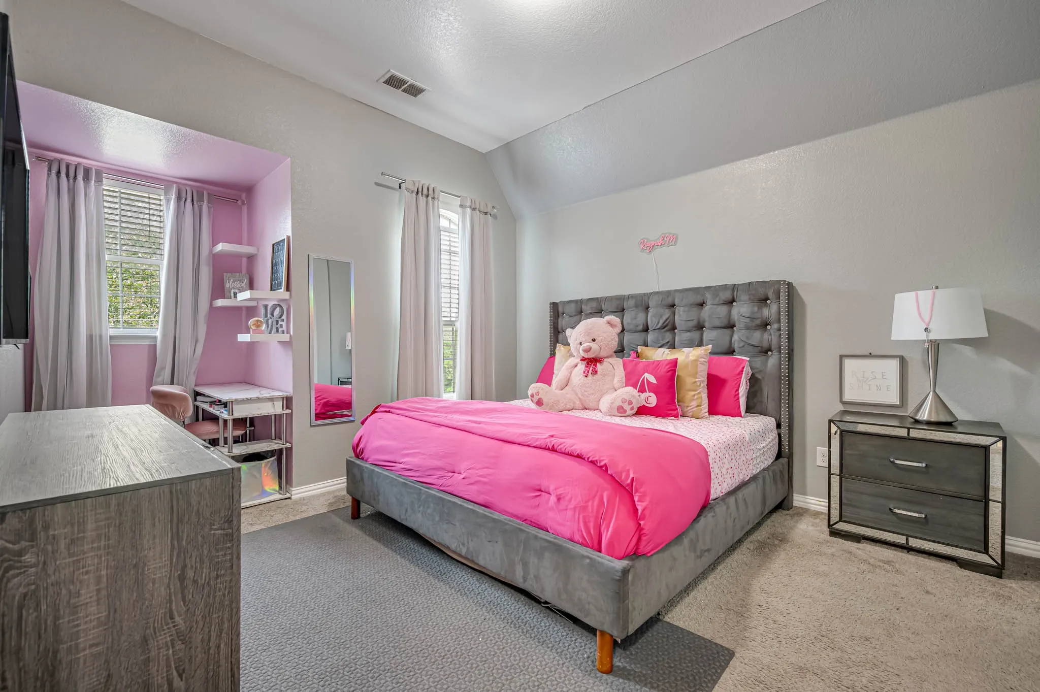 Single Family Residence For Sale in Dallas County , 428 Shasta Street, De Soto, Texas 75115, 4 Bedroom, 3 Bathroom, 2 Garage spaces, 2,733 Sqft, built in 2011, mls#21343108, Real Estate Agent in De Soto, Homes For Sale in Dallas county, Homes For Sale in De Soto, Realtor in De Soto Texas, Real Estate Brokerage Independent Realty Texas, Luminita Cordes Realtor