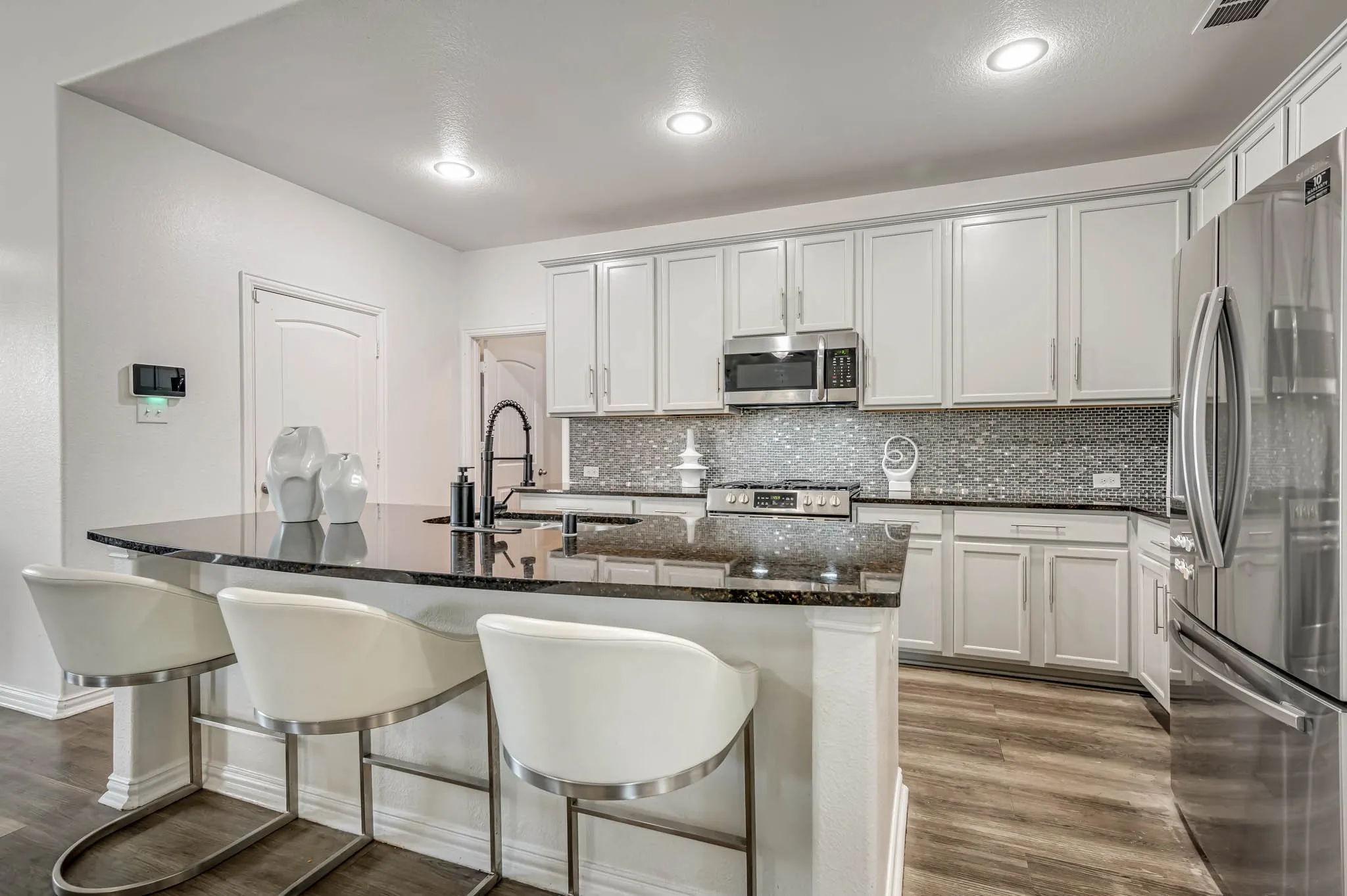 Single Family Residence For Sale in Dallas County , 428 Shasta Street, De Soto, Texas 75115, 4 Bedroom, 3 Bathroom, 2 Garage spaces, 2,733 Sqft, built in 2011, mls#21343108, Real Estate Agent in De Soto, Homes For Sale in Dallas county, Homes For Sale in De Soto, Realtor in De Soto Texas, Real Estate Brokerage Independent Realty Texas, Luminita Cordes Realtor