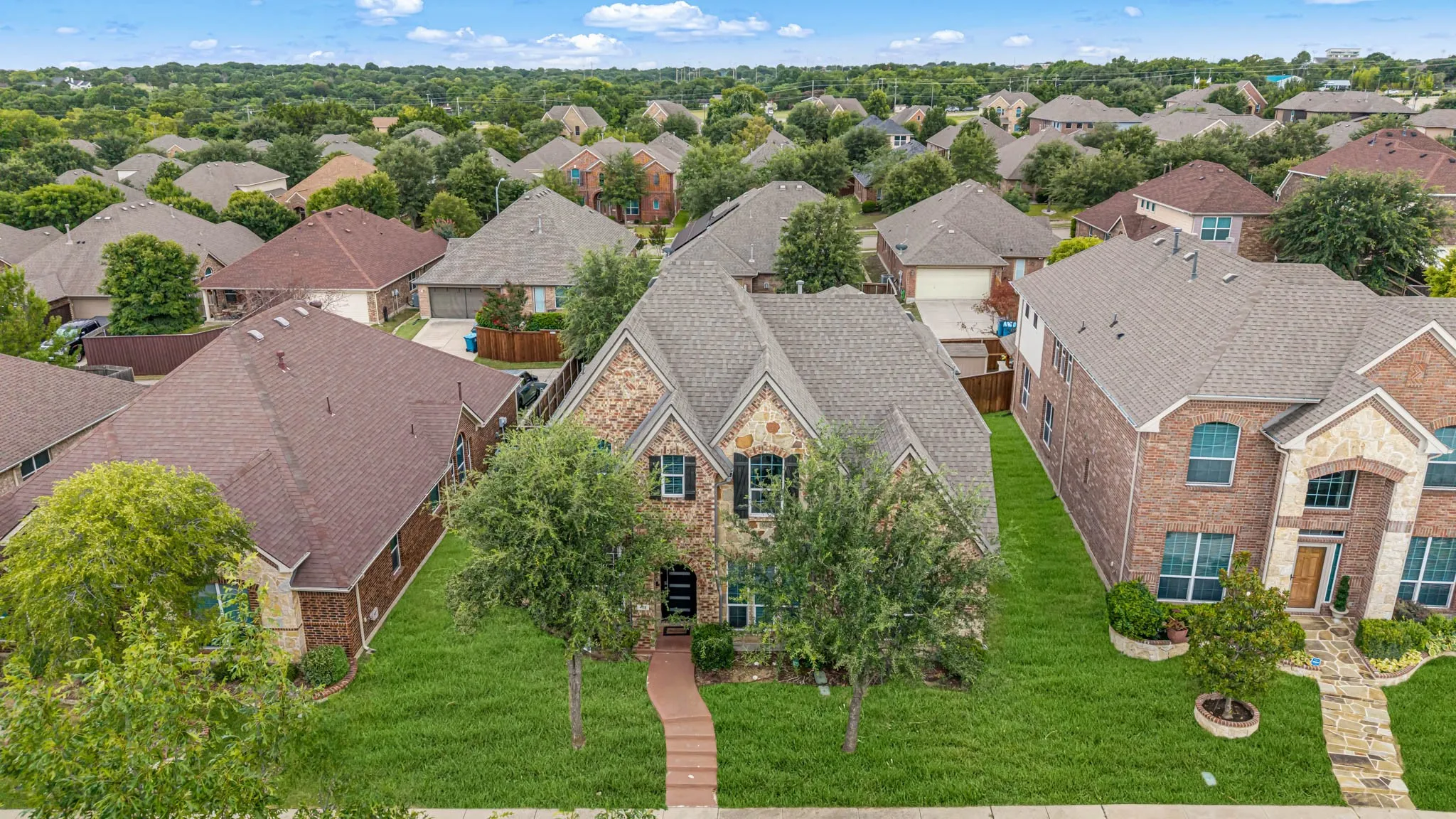 Single Family Residence For Sale in Dallas County , 428 Shasta Street, De Soto, Texas 75115, 4 Bedroom, 3 Bathroom, 2 Garage spaces, 2,733 Sqft, built in 2011, mls#21343108, Real Estate Agent in De Soto, Homes For Sale in Dallas county, Homes For Sale in De Soto, Realtor in De Soto Texas, Real Estate Brokerage Independent Realty Texas, Luminita Cordes Realtor